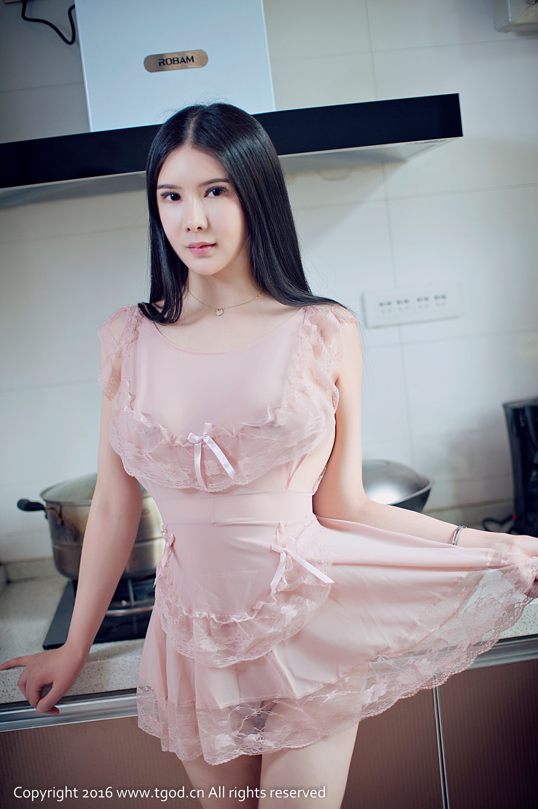 李丽莎《诱惑女仆真空秀》-图0