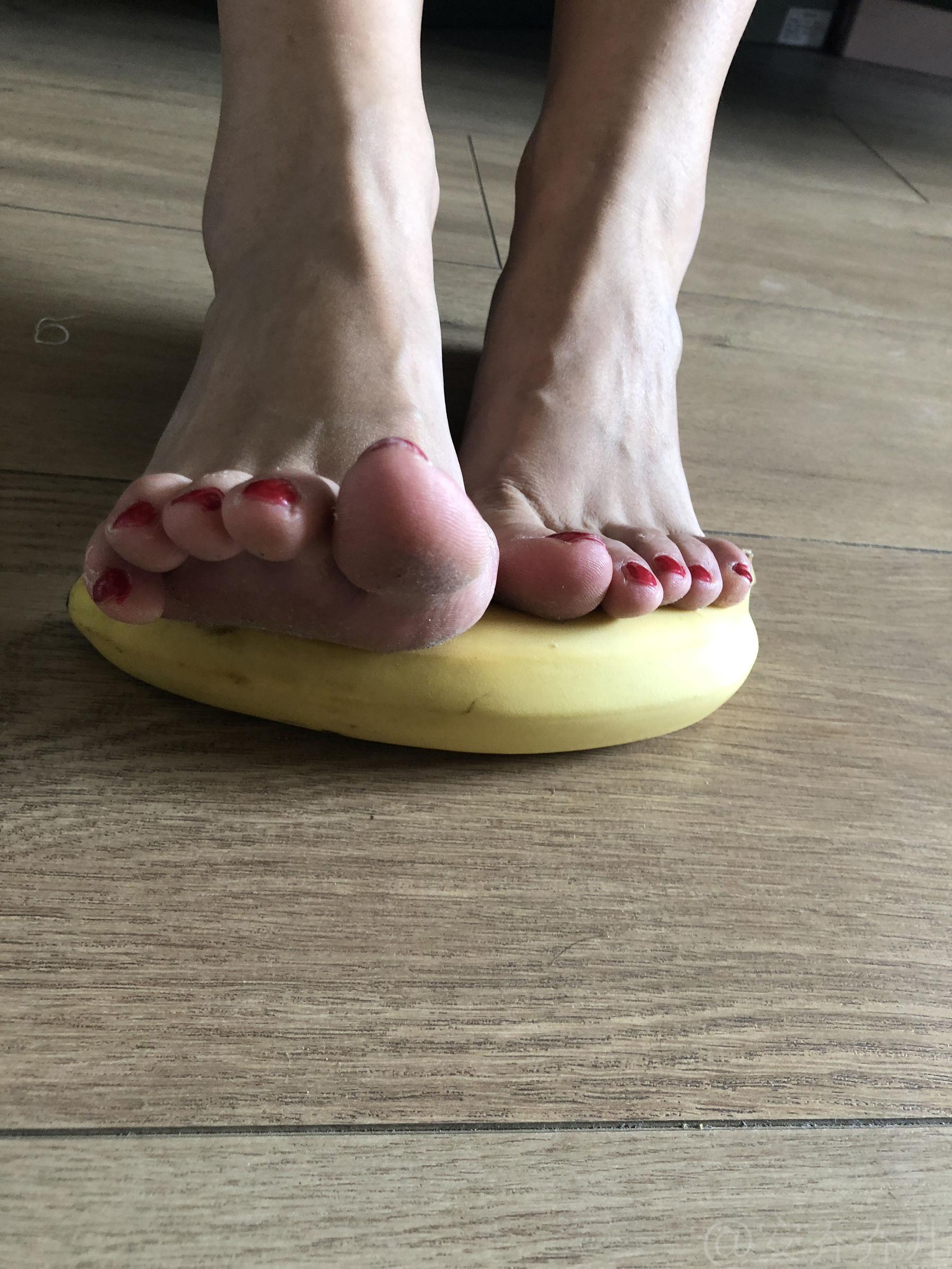 安乔乔儿(Nia乔乔) No.009 踩香蕉-图9