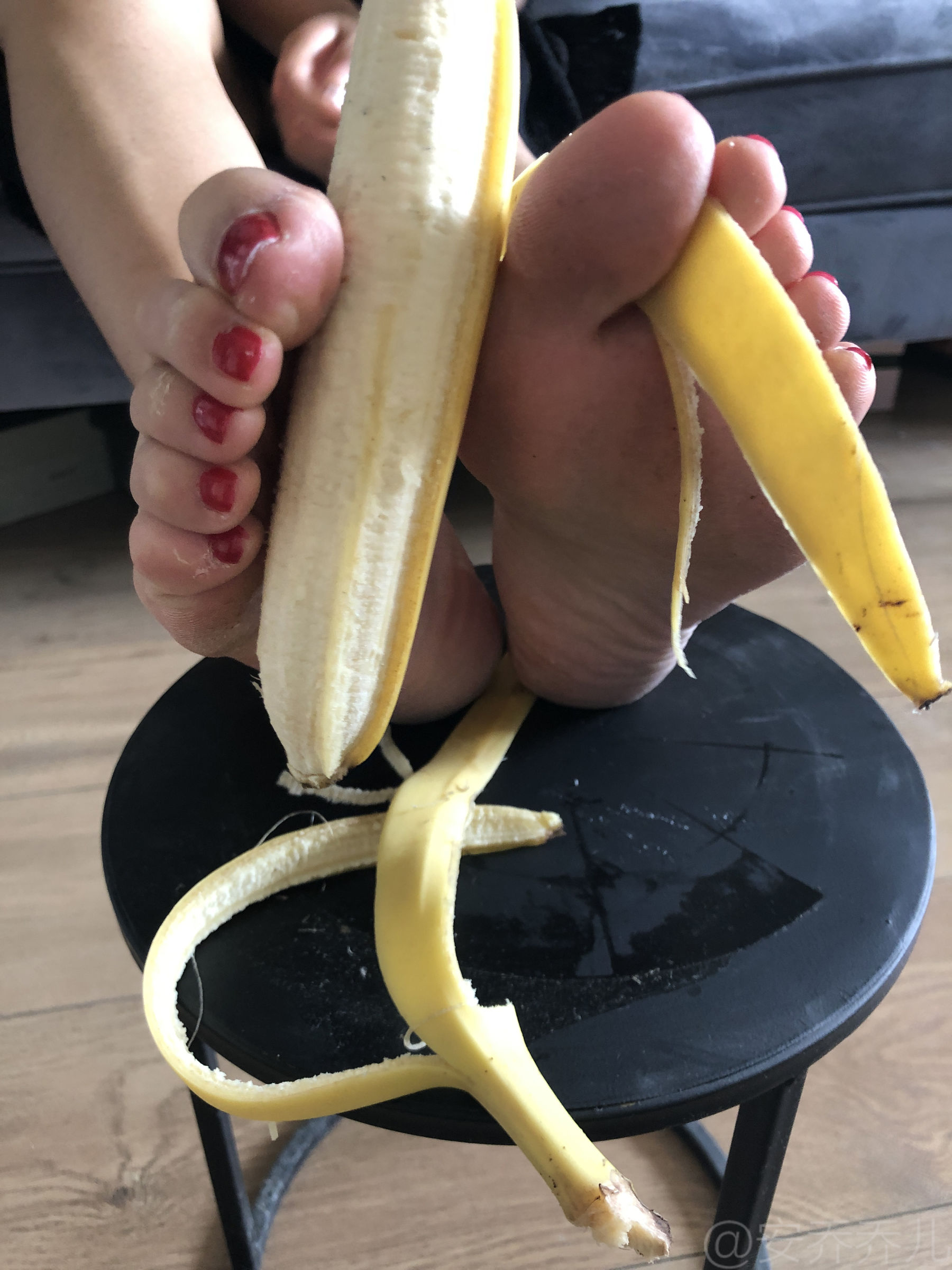 安乔乔儿(Nia乔乔) No.009 踩香蕉-图41