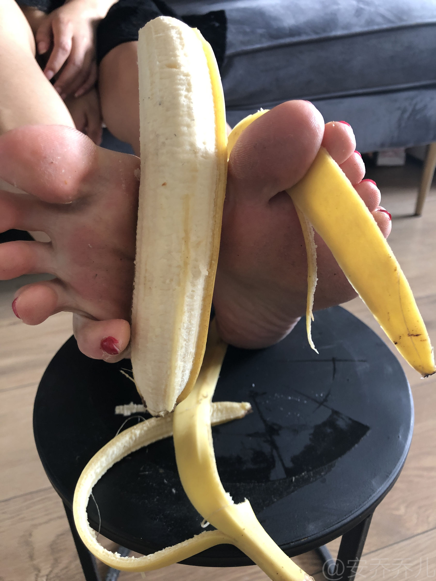 安乔乔儿(Nia乔乔) No.009 踩香蕉-图42