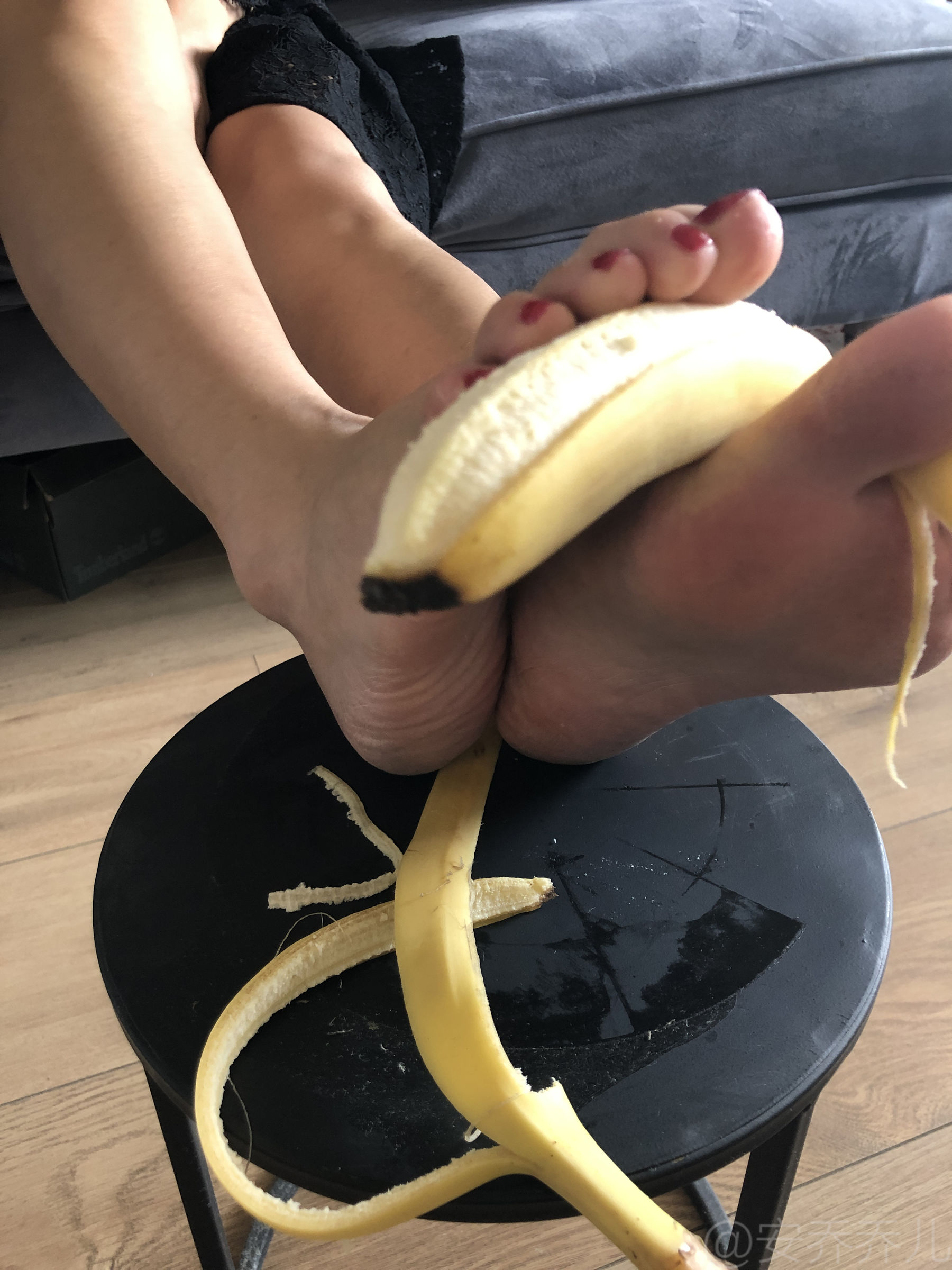 安乔乔儿(Nia乔乔) No.009 踩香蕉-图43