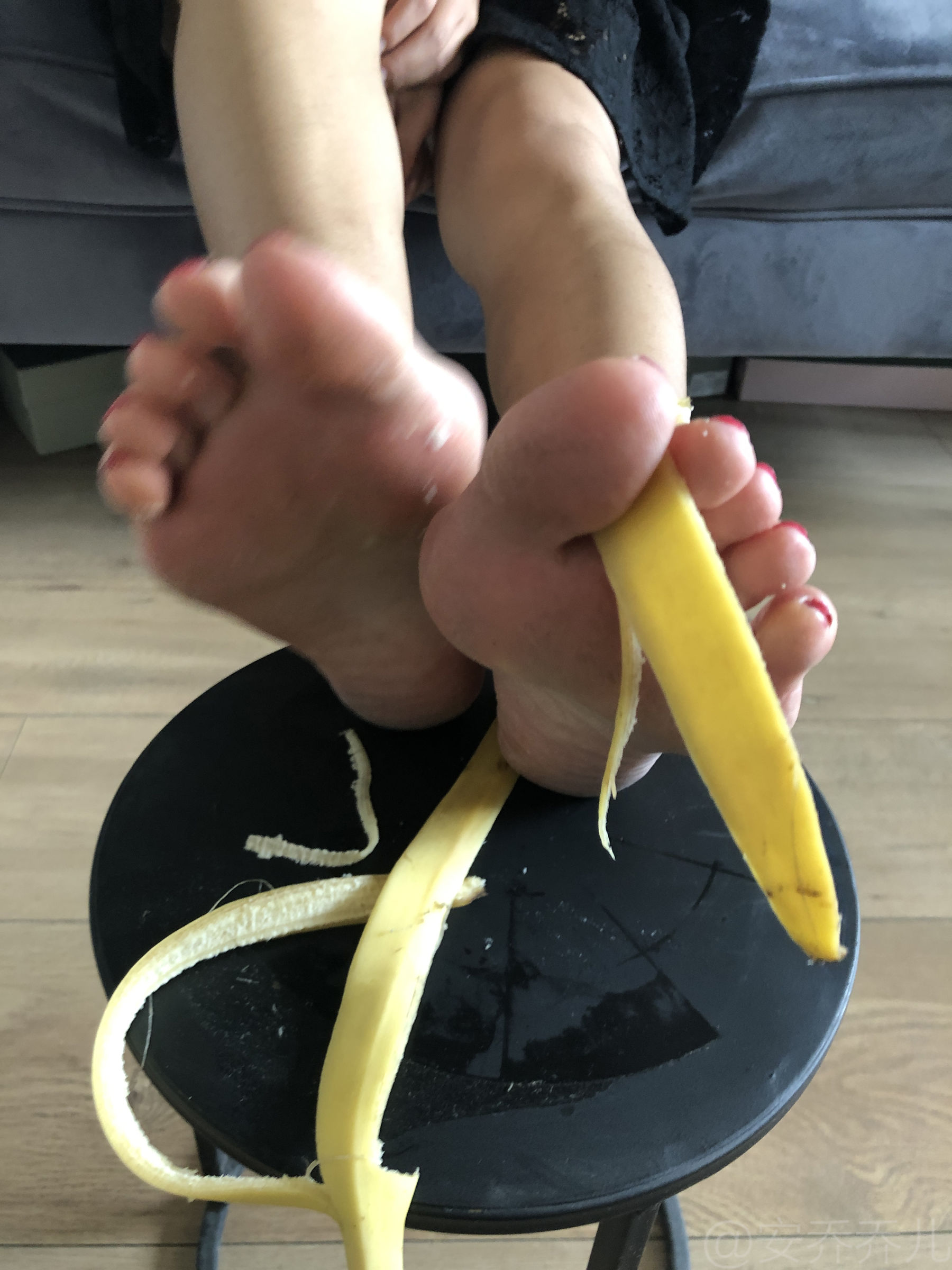 安乔乔儿(Nia乔乔) No.009 踩香蕉-图48