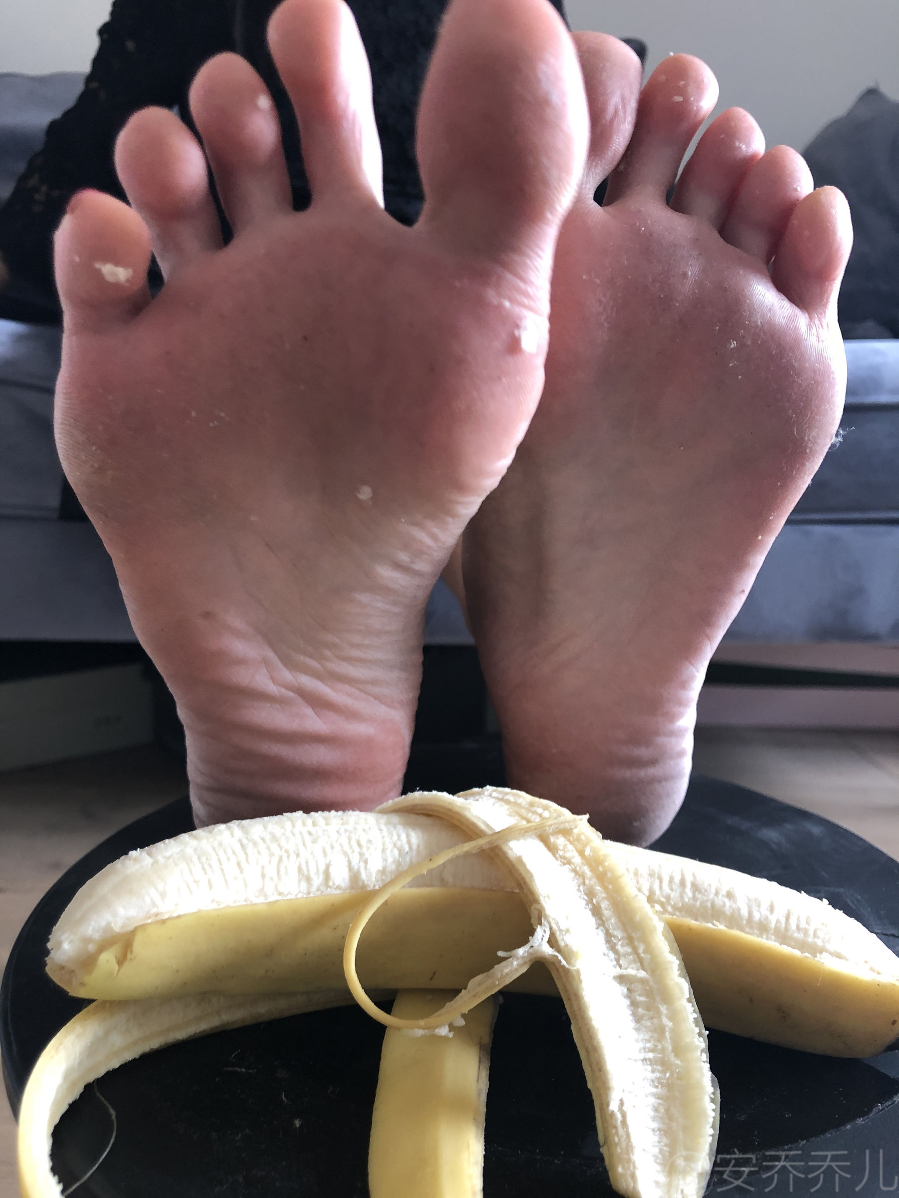 安乔乔儿(Nia乔乔) No.009 踩香蕉-图56