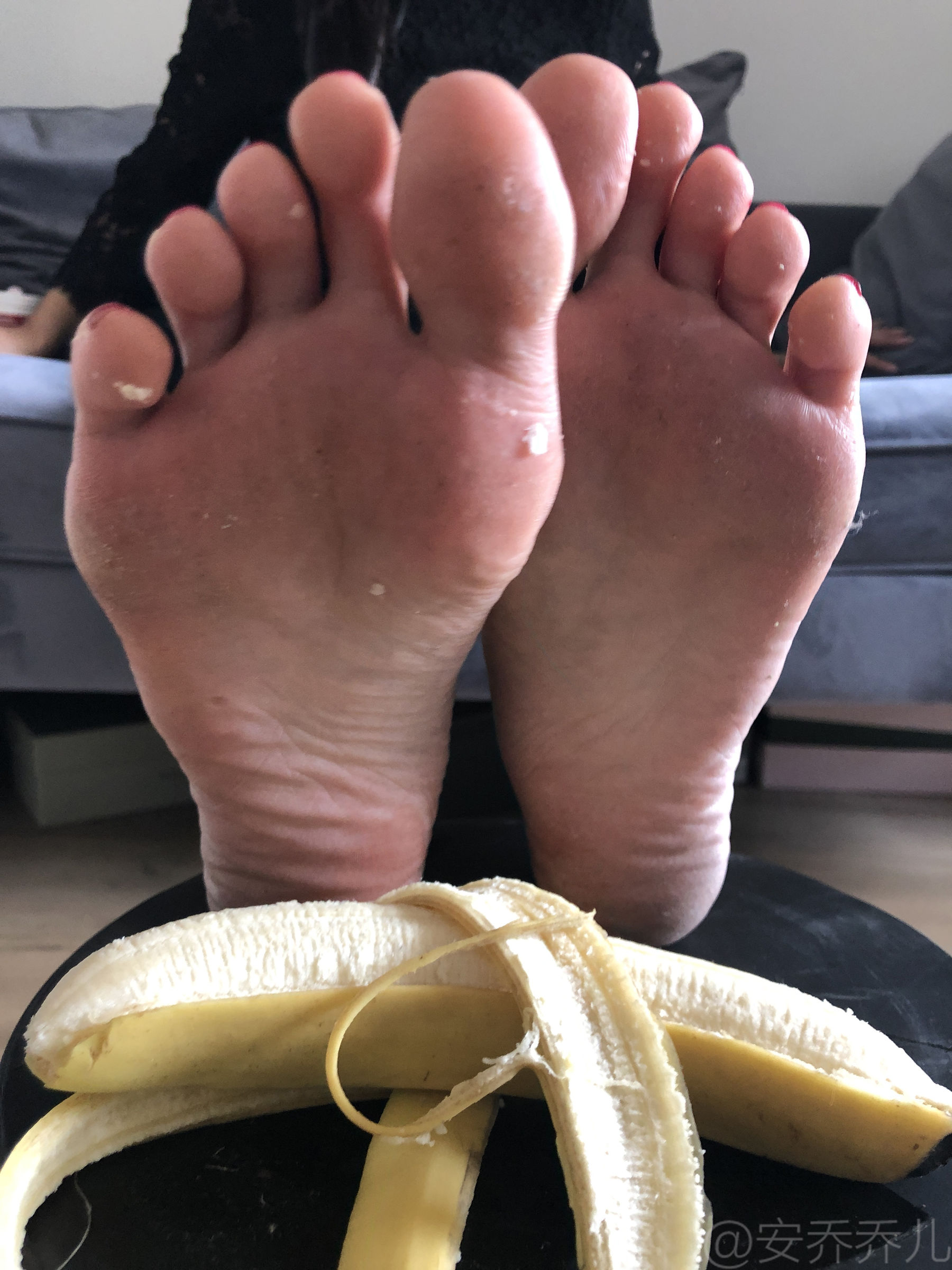 安乔乔儿(Nia乔乔) No.009 踩香蕉-图57