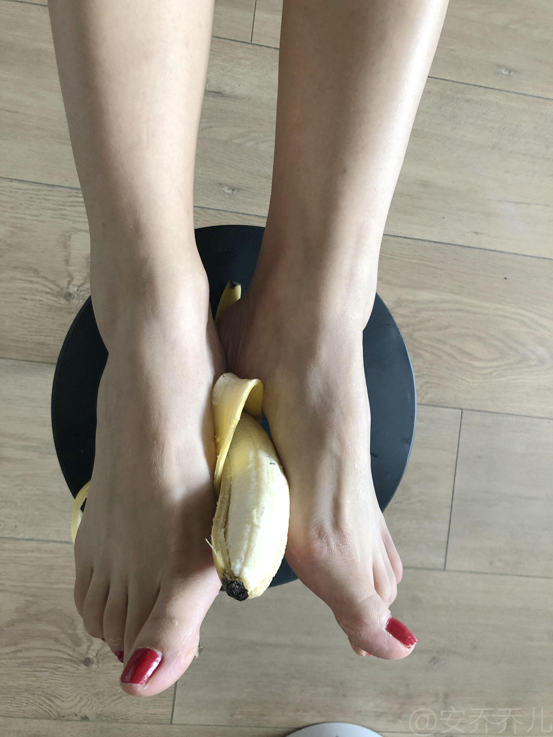 安乔乔儿(Nia乔乔) No.009 踩香蕉-图61