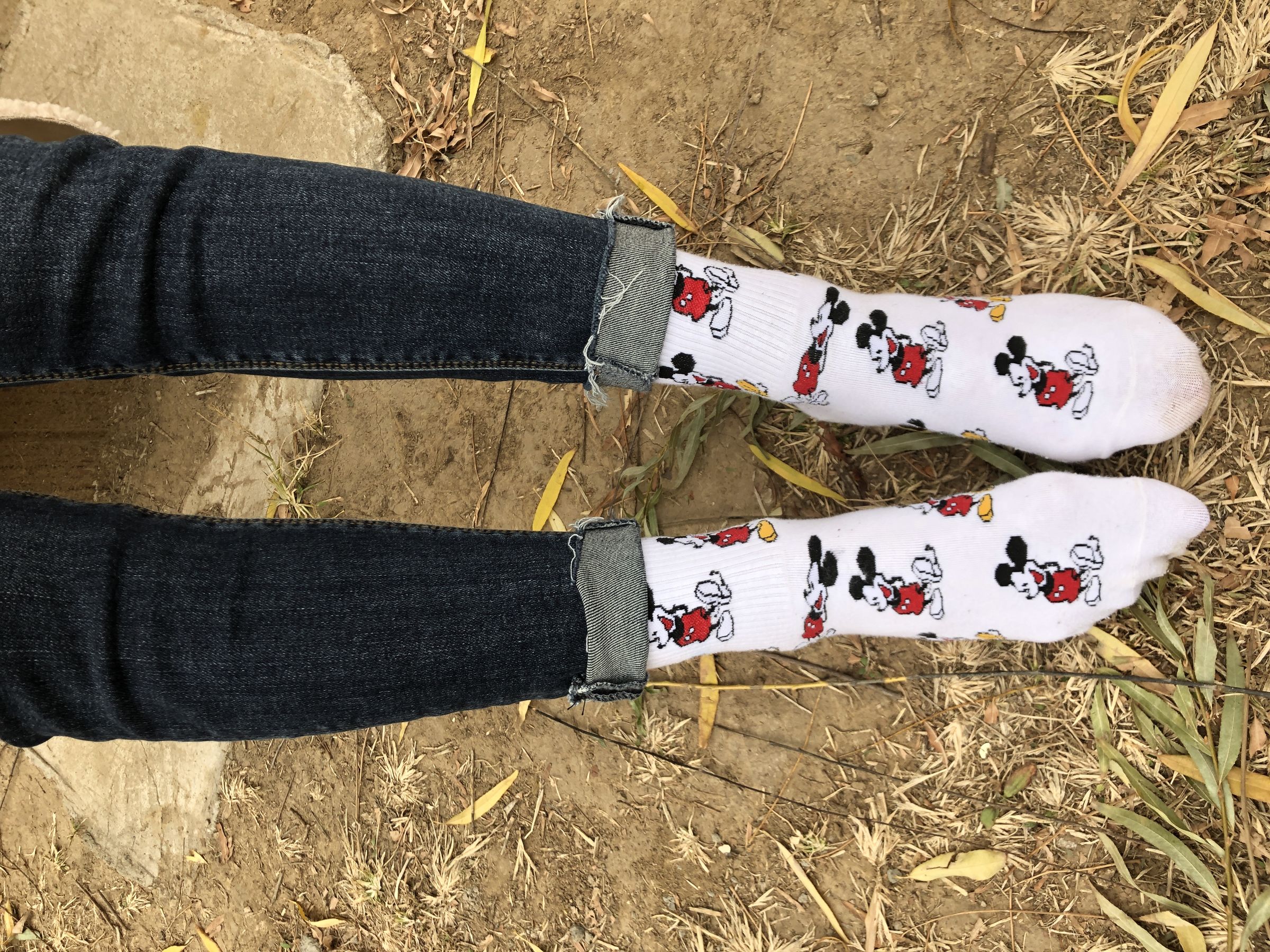 安乔乔儿(Nia乔乔) No.010 红甲裸足-图0