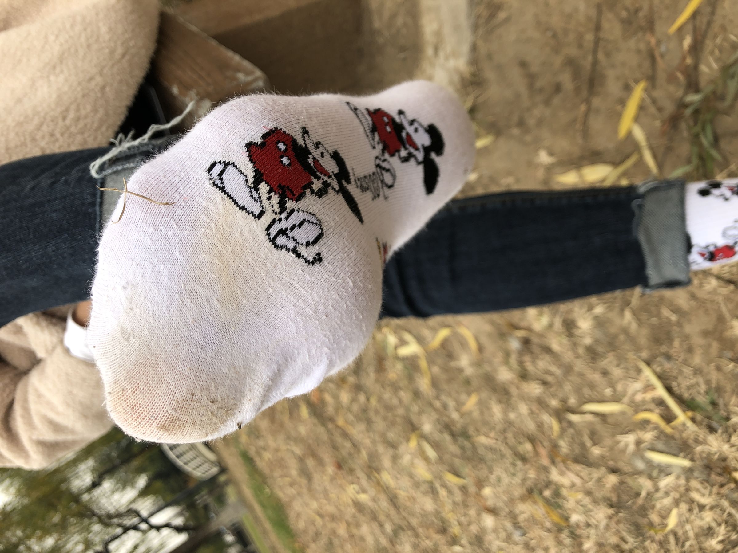 安乔乔儿(Nia乔乔) No.010 红甲裸足-图2