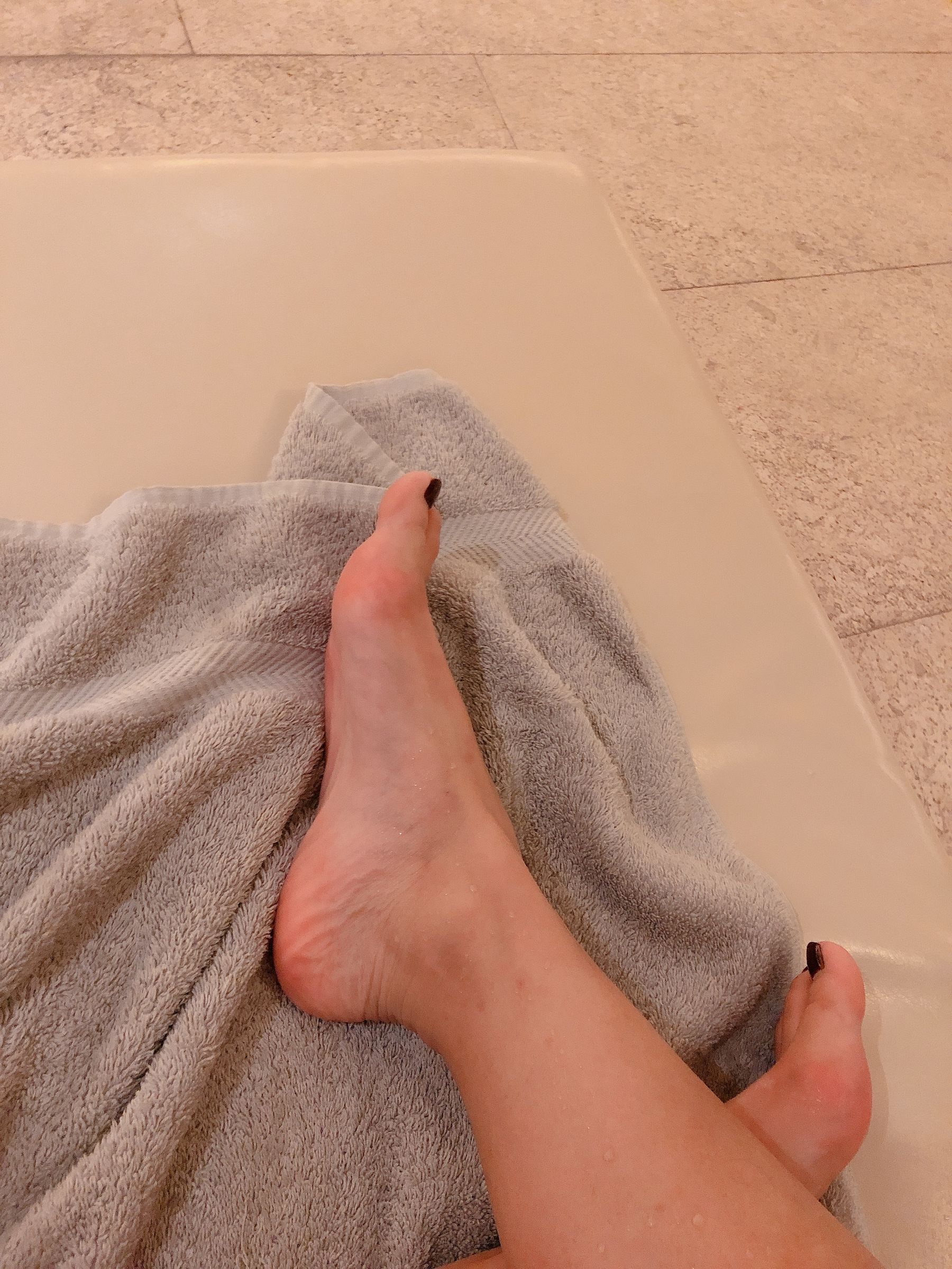 安乔乔儿(Nia乔乔) No.012 泳池裸足-图11