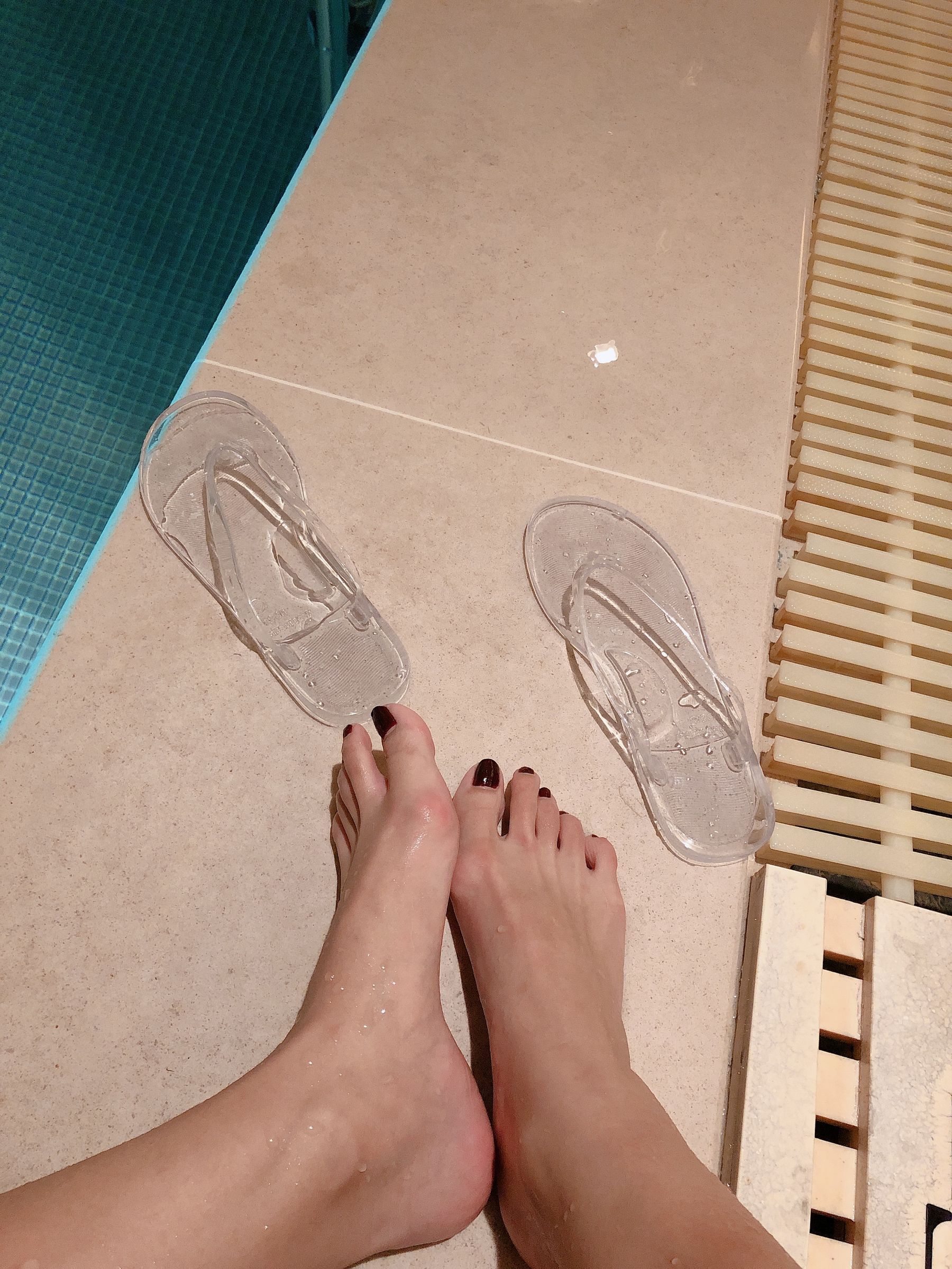 安乔乔儿(Nia乔乔) No.012 泳池裸足-图60