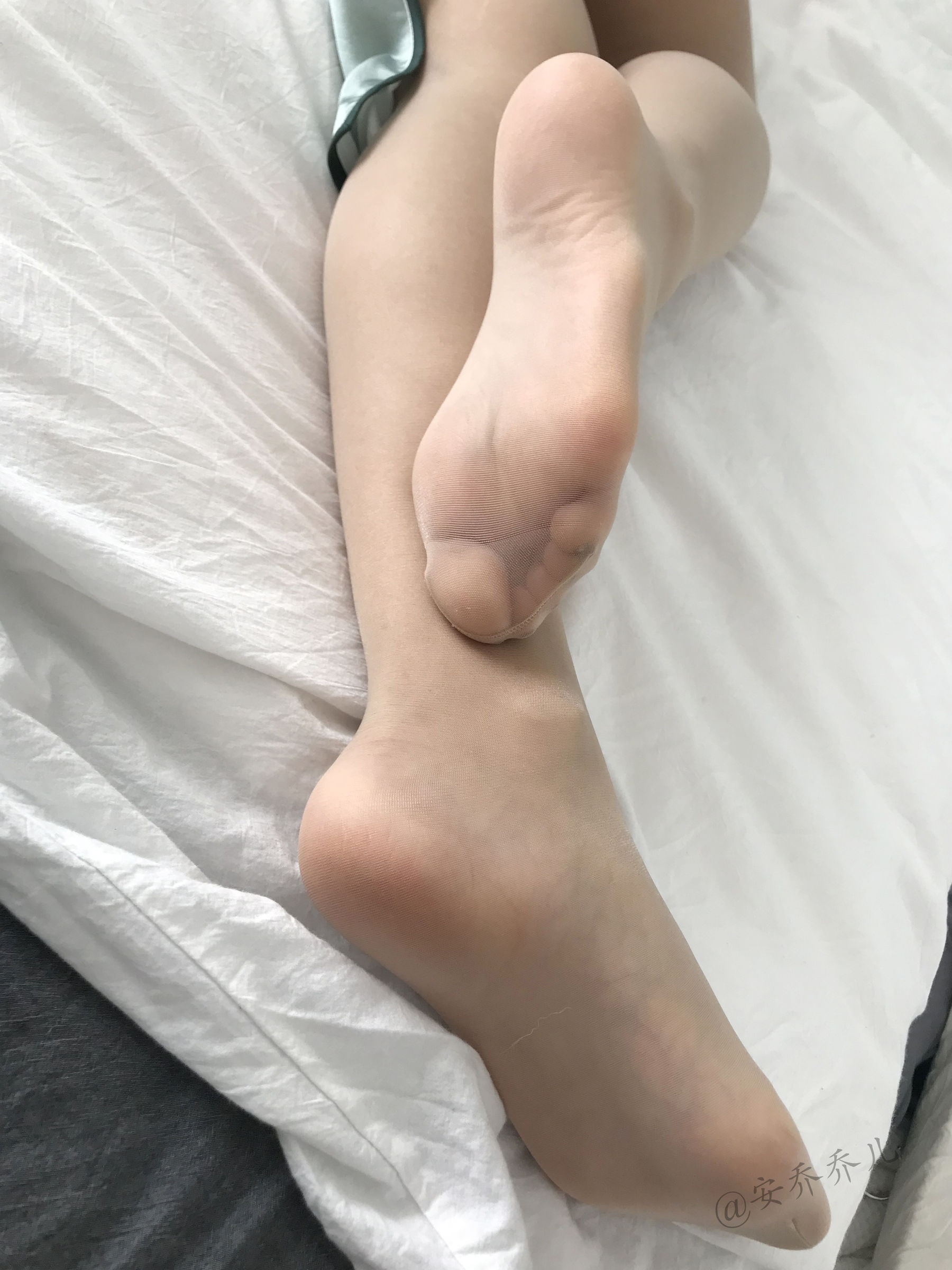 安乔乔儿(Nia乔乔) No.017 安乔乔儿 黑丝旗袍-图18