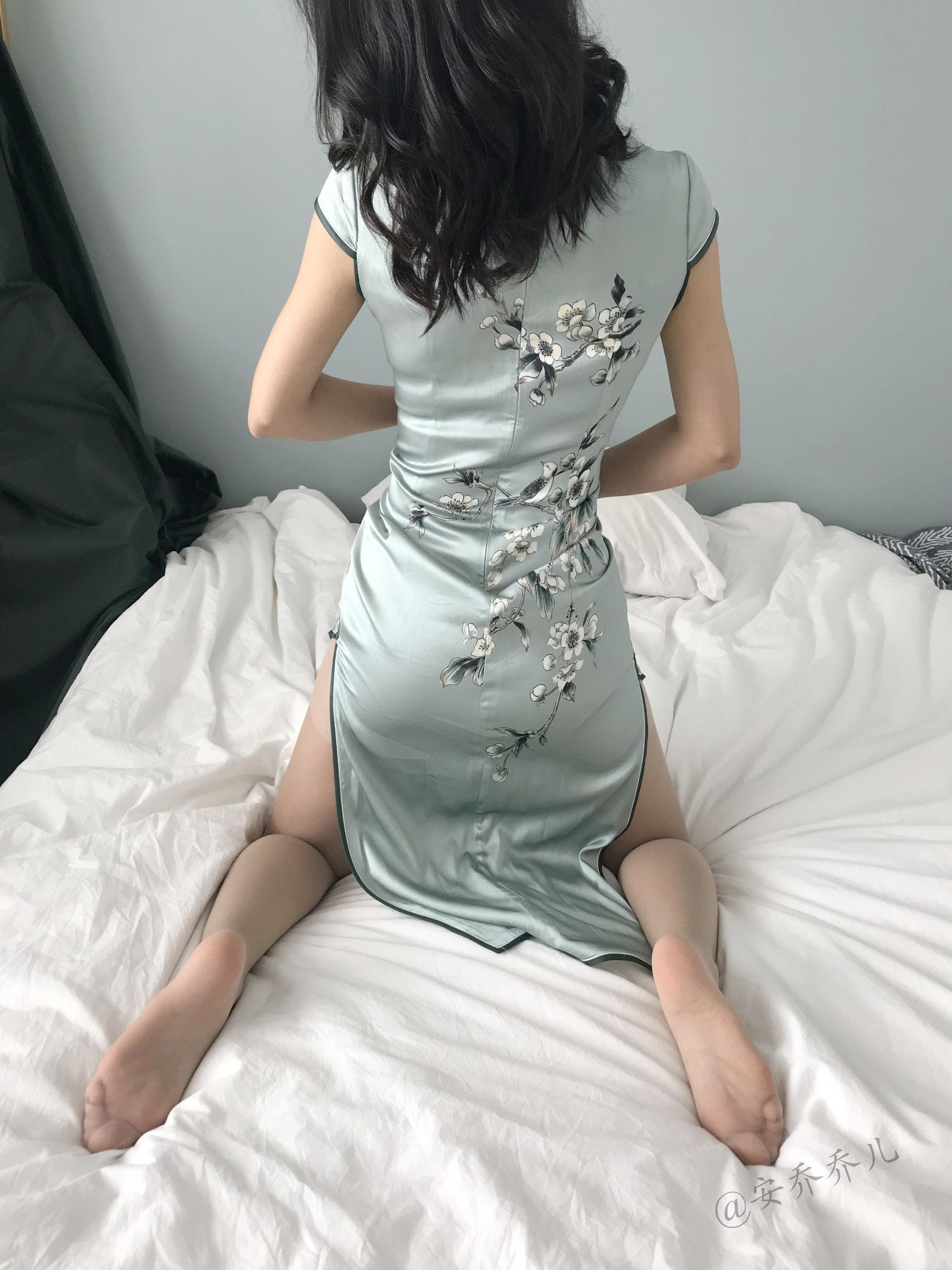 安乔乔儿(Nia乔乔) No.017 安乔乔儿 黑丝旗袍-图23