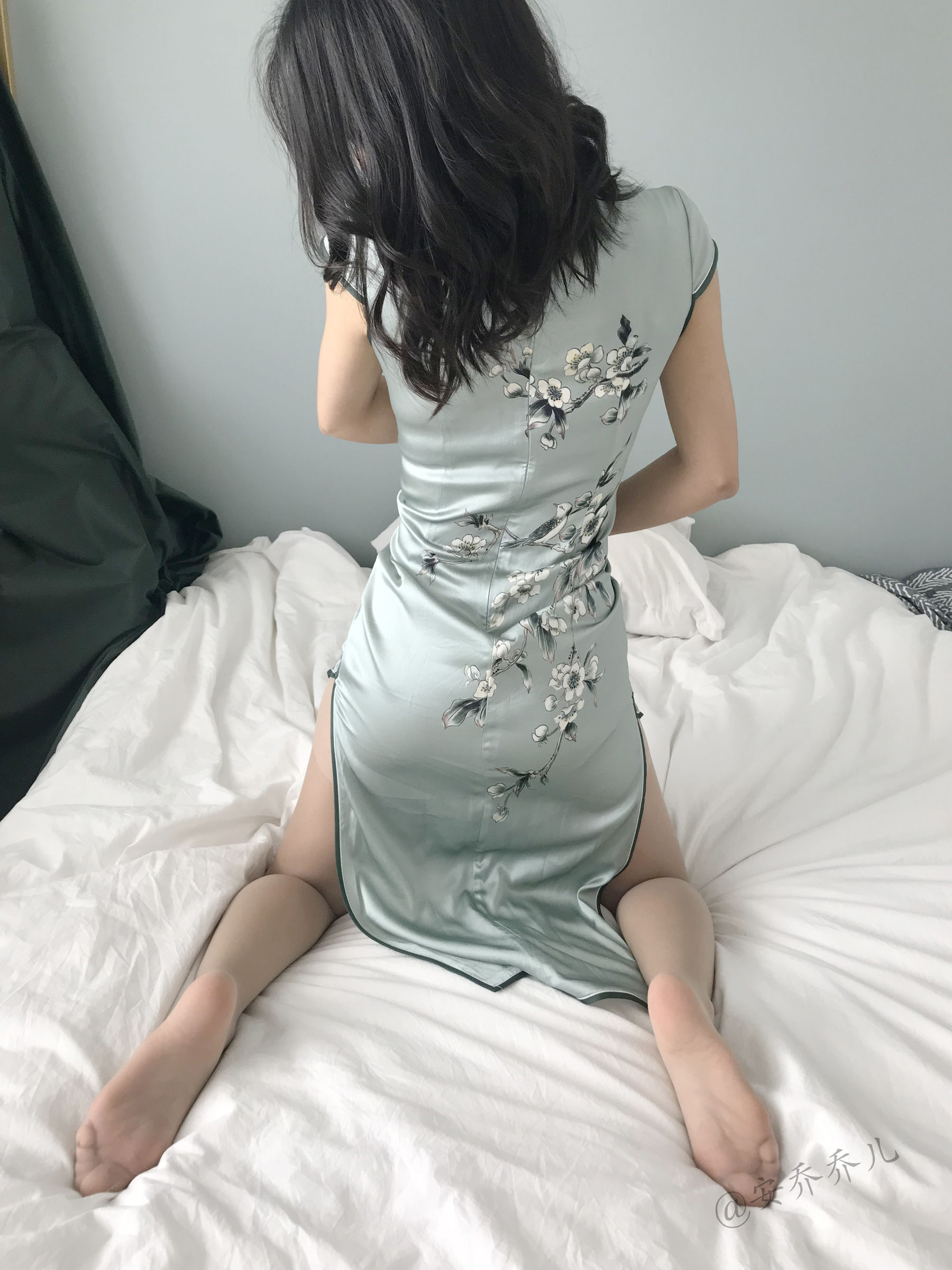 安乔乔儿(Nia乔乔) No.017 安乔乔儿 黑丝旗袍-图24