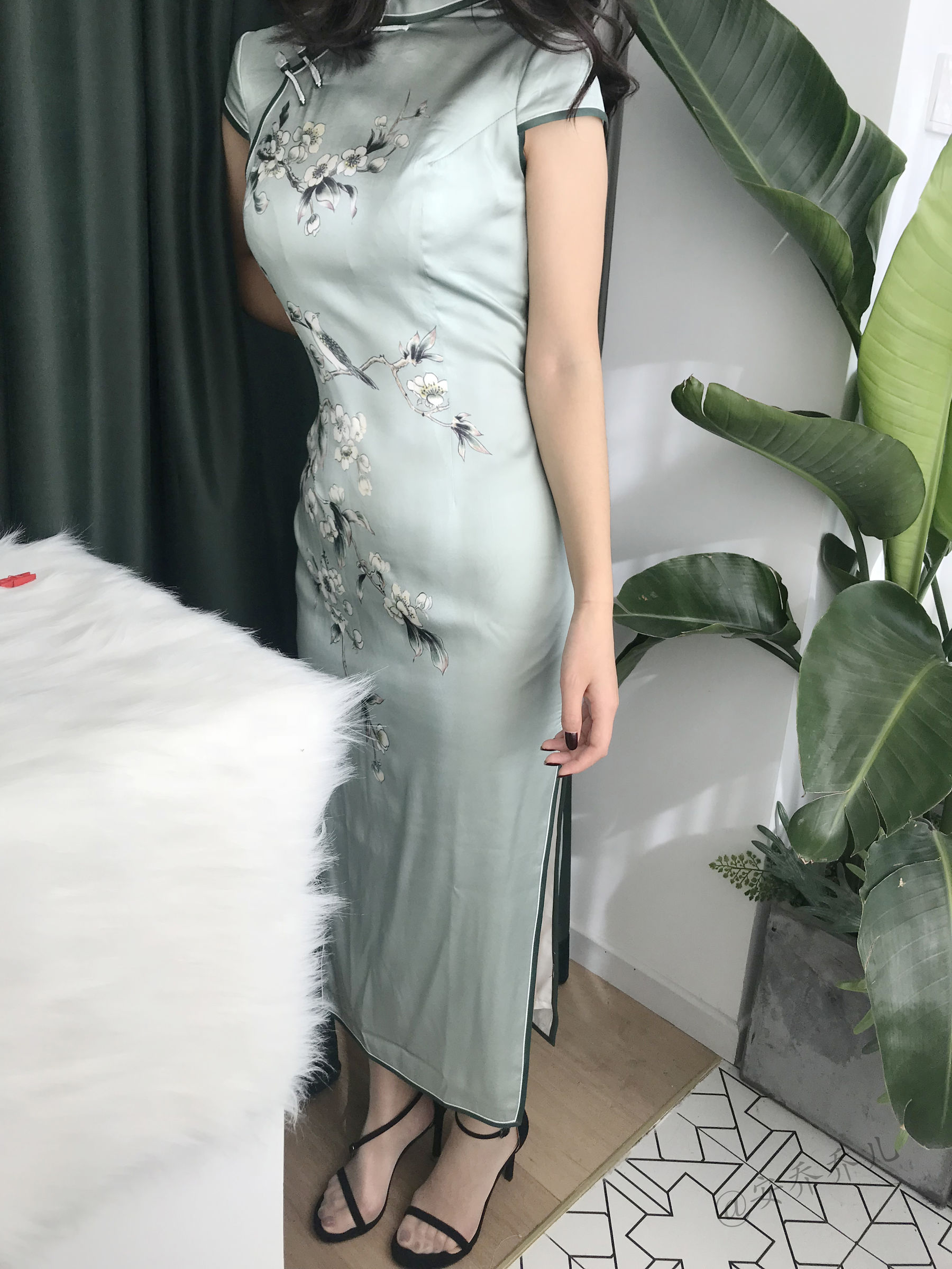 安乔乔儿(Nia乔乔) No.017 安乔乔儿 黑丝旗袍-图2