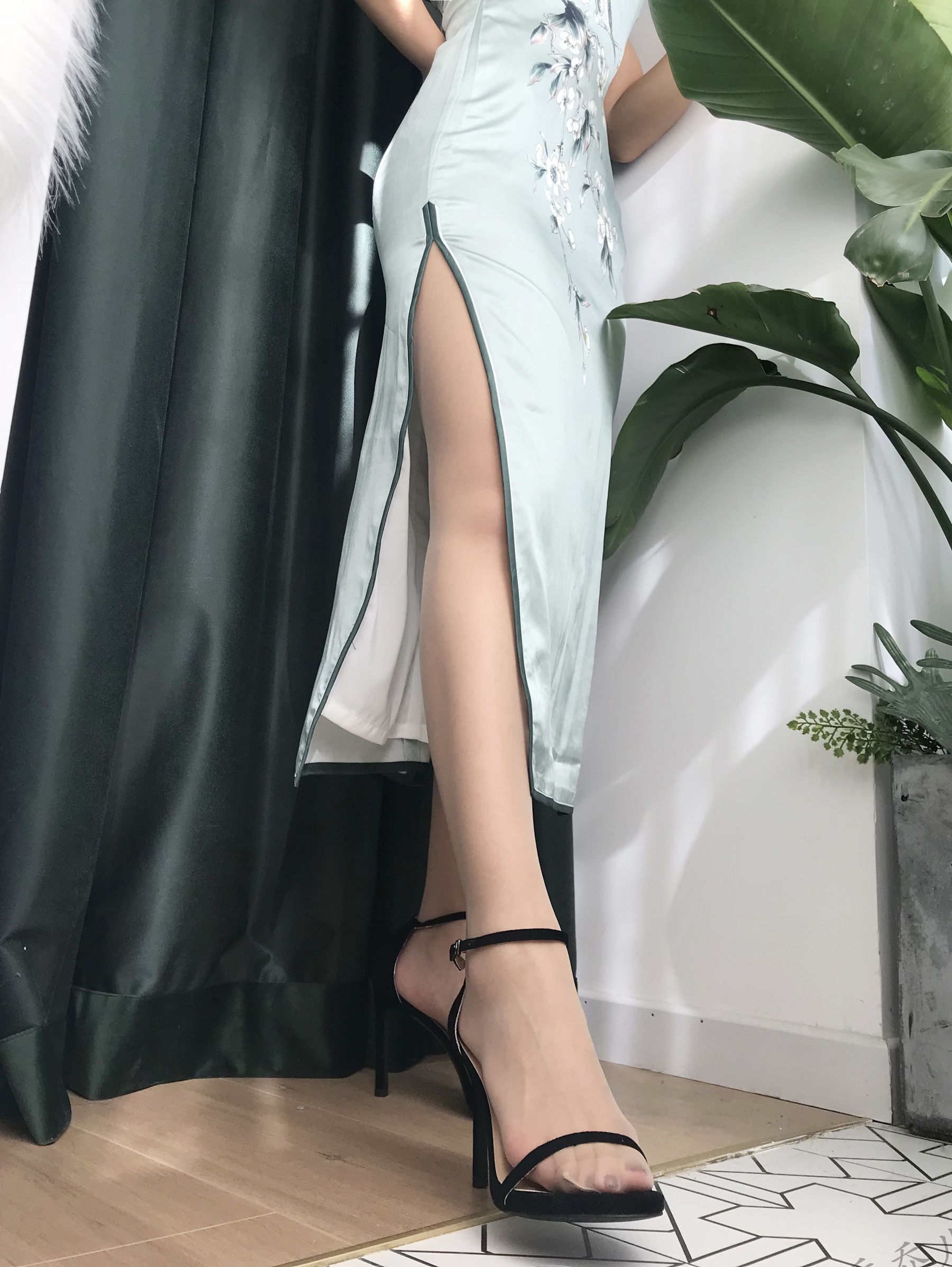 安乔乔儿(Nia乔乔) No.017 安乔乔儿 黑丝旗袍-图7