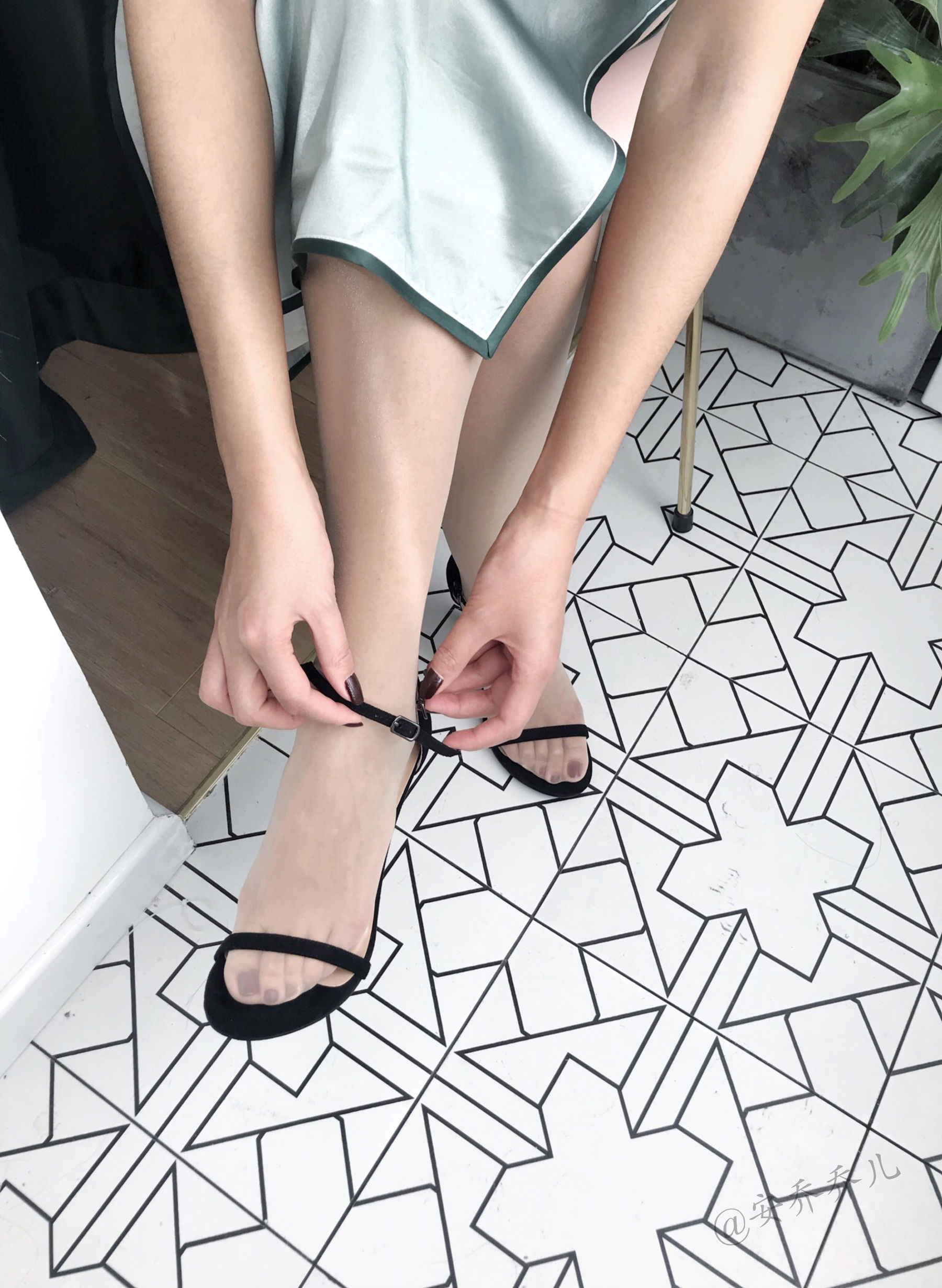 安乔乔儿(Nia乔乔) No.017 安乔乔儿 黑丝旗袍-图83