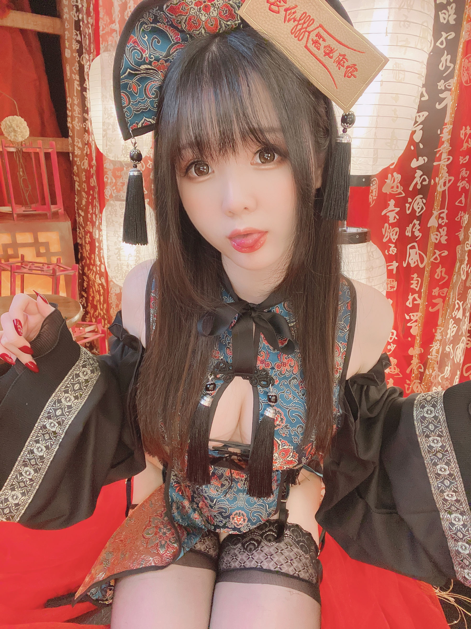 微博妹纸霜月shimo - キョンシーちゃん自撮り-图13