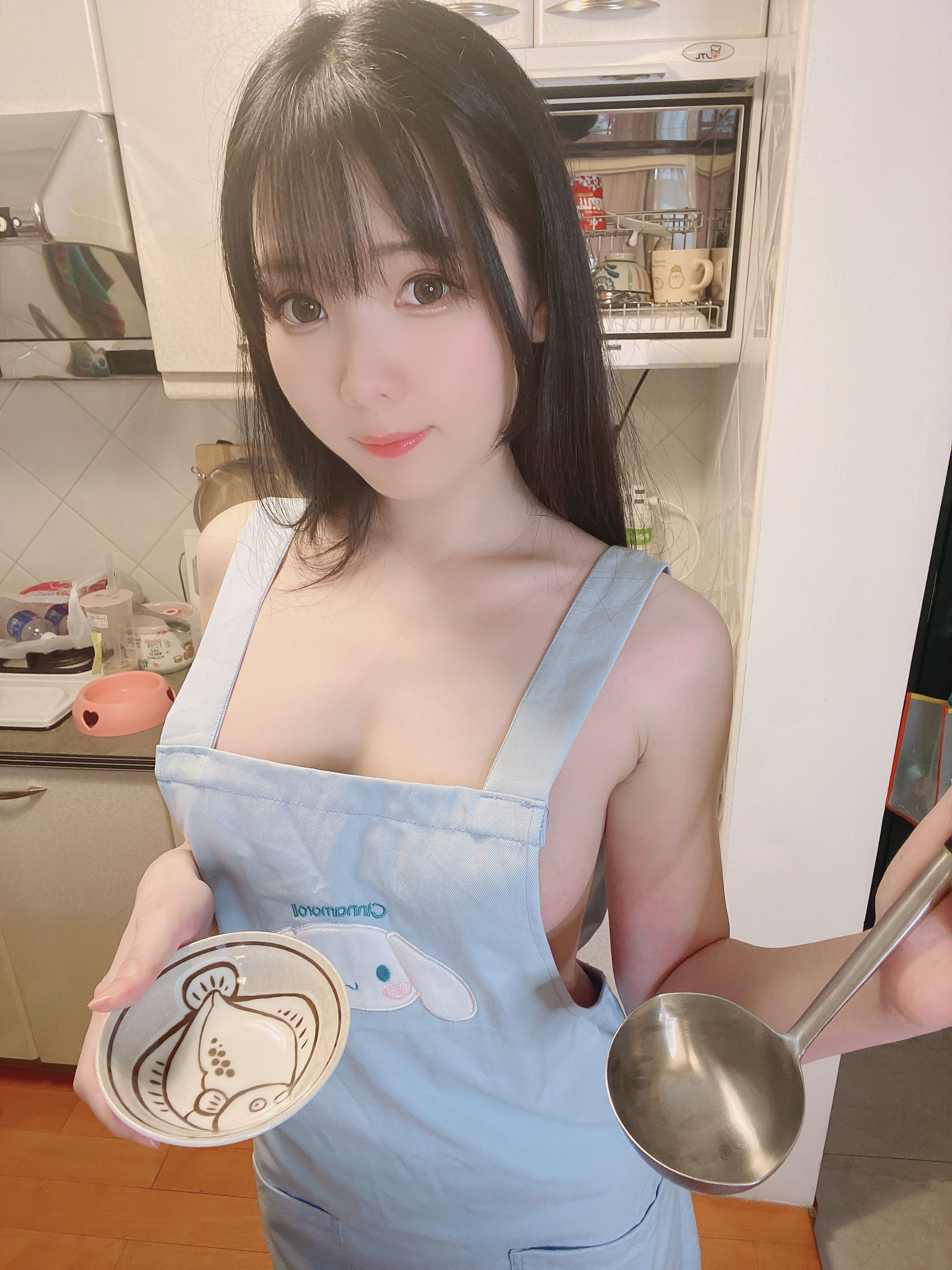 微博妹纸霜月shimo - 裸エプロン__━(___)━!-图9