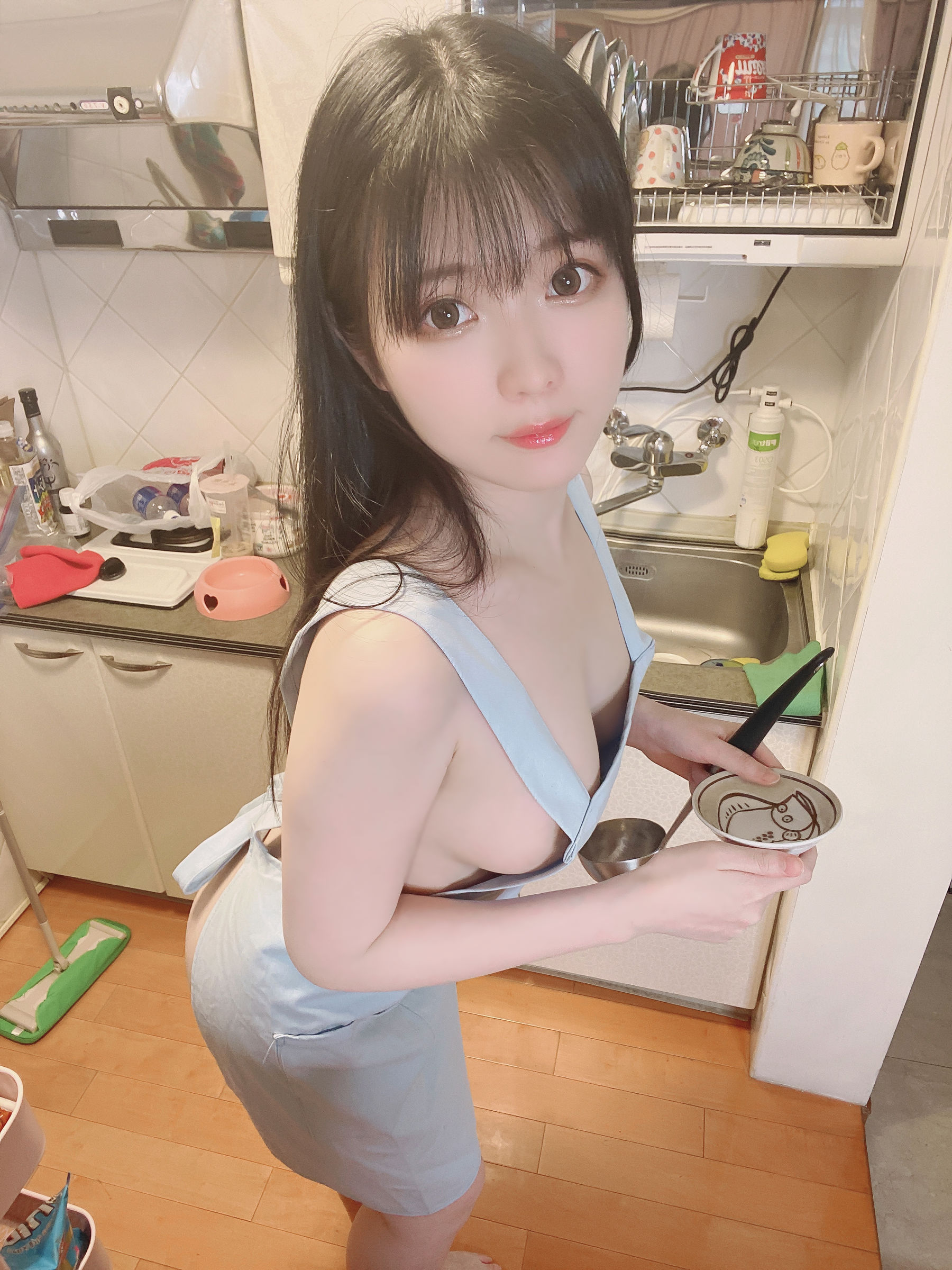 微博妹纸霜月shimo - 裸エプロン__━(___)━!-图6