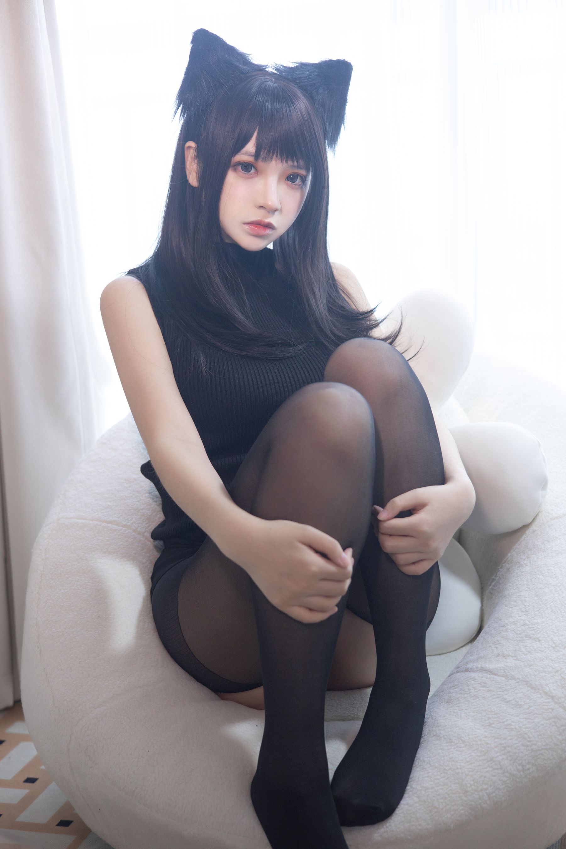 疯猫ss - 黑毛衣少女-图0