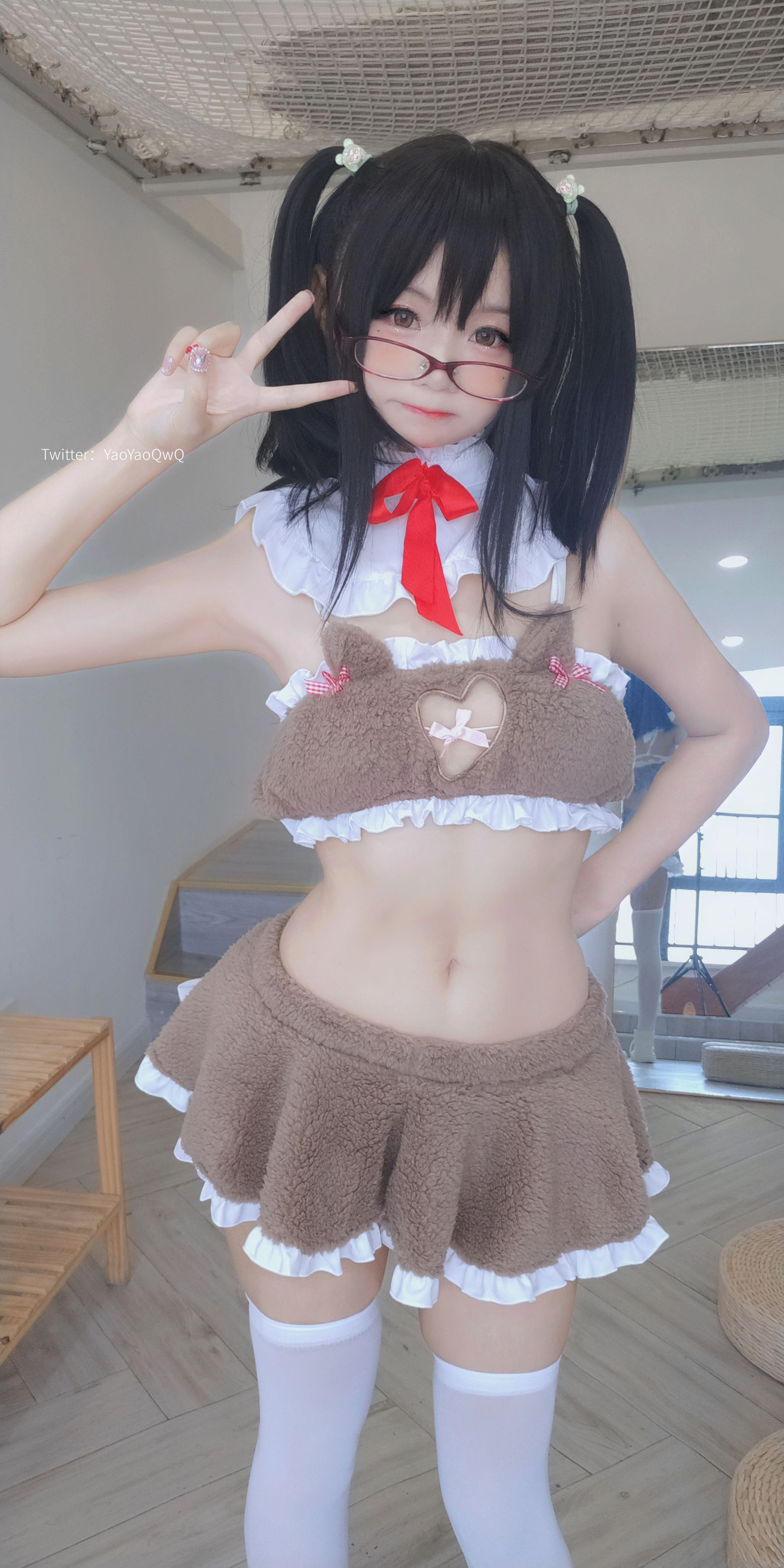 萌妹子Coser摇摇乐yoyo fantia 11月会员合集 白丝诱惑-图9