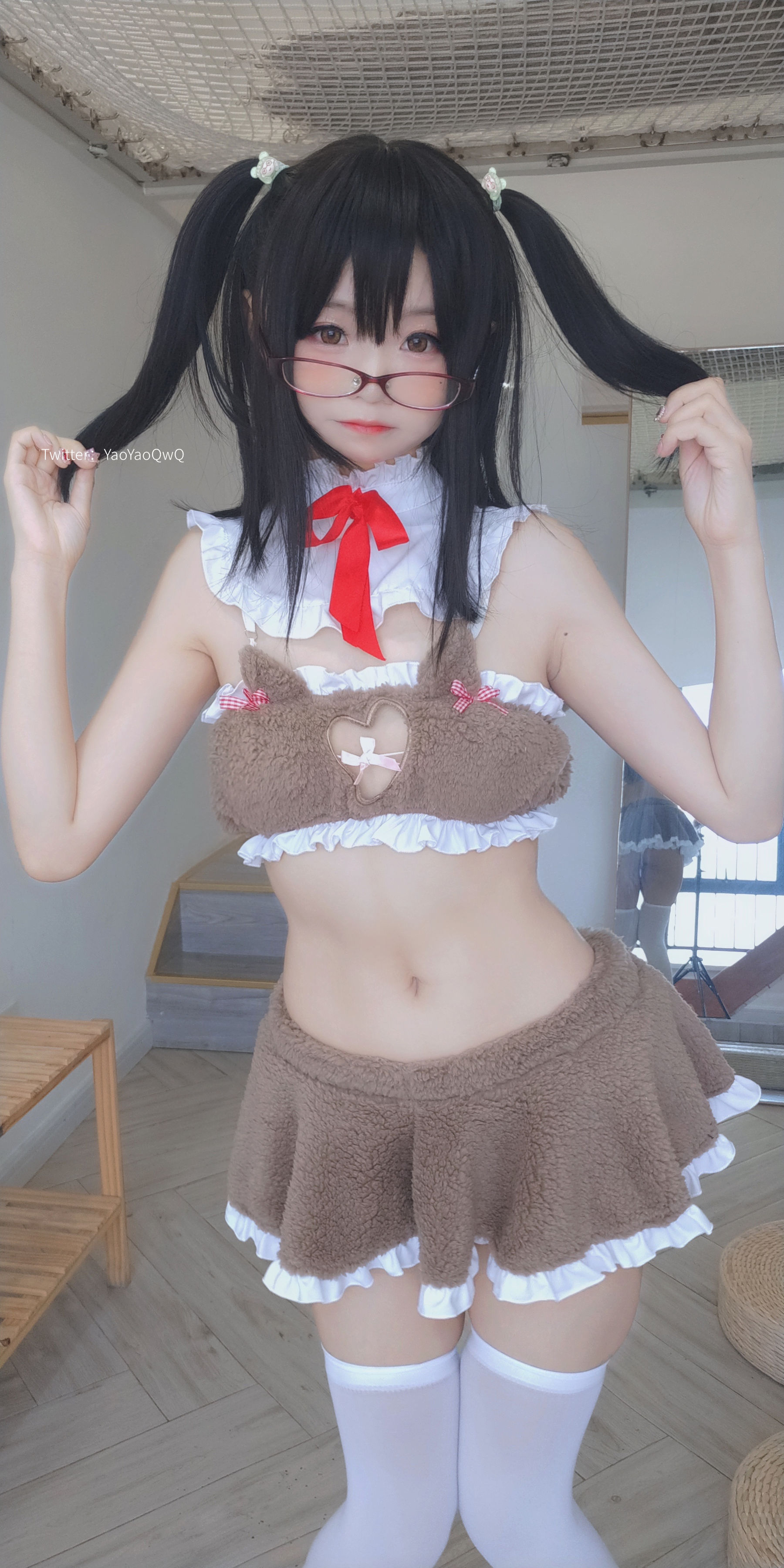 萌妹子Coser摇摇乐yoyo fantia 11月会员合集 白丝诱惑-图10