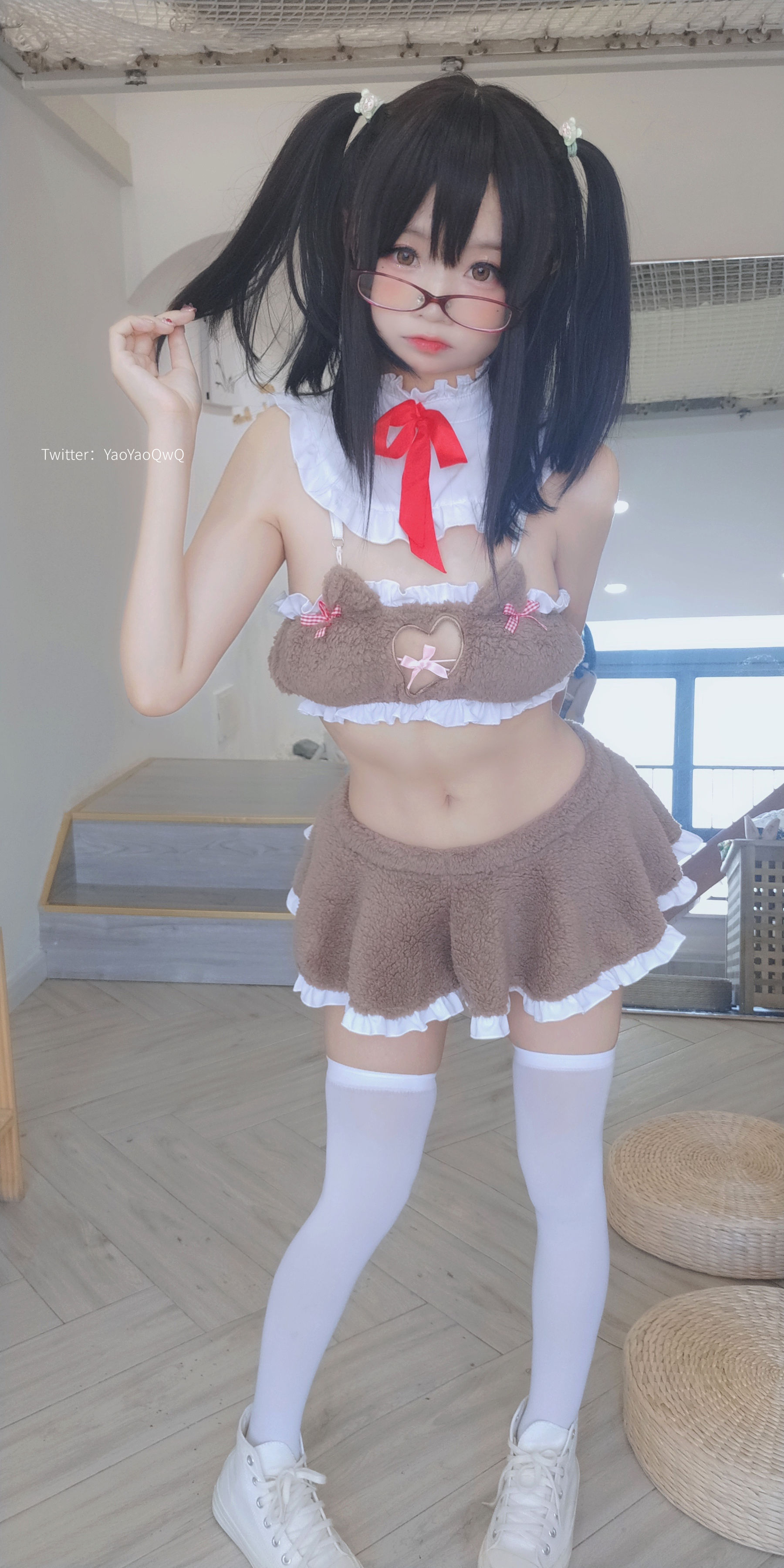 萌妹子Coser摇摇乐yoyo fantia 11月会员合集 白丝诱惑-图13