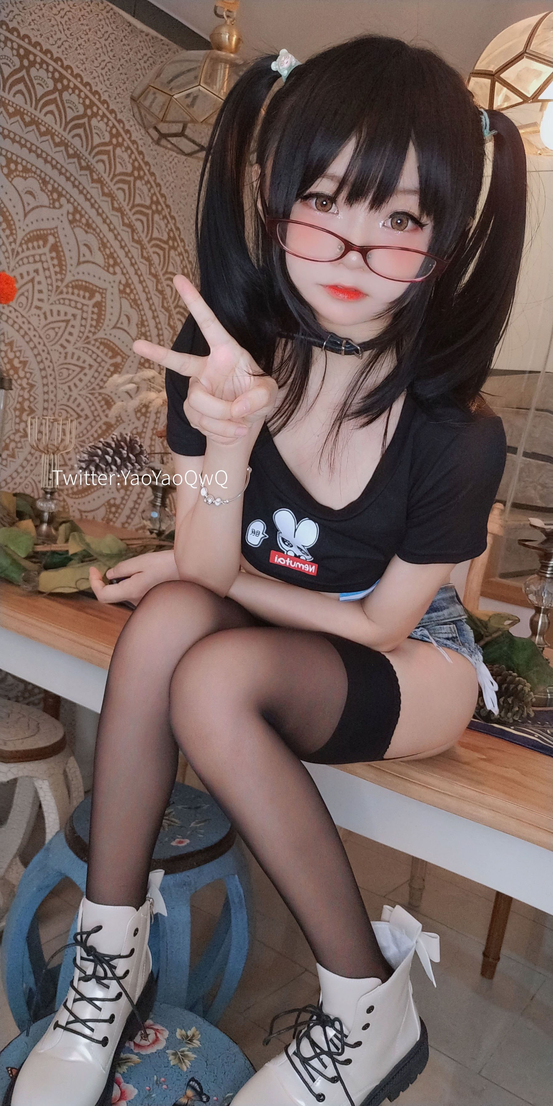 萌妹子Coser摇摇乐yoyo fantia 11月会员合集 黑丝牛仔系列-图2