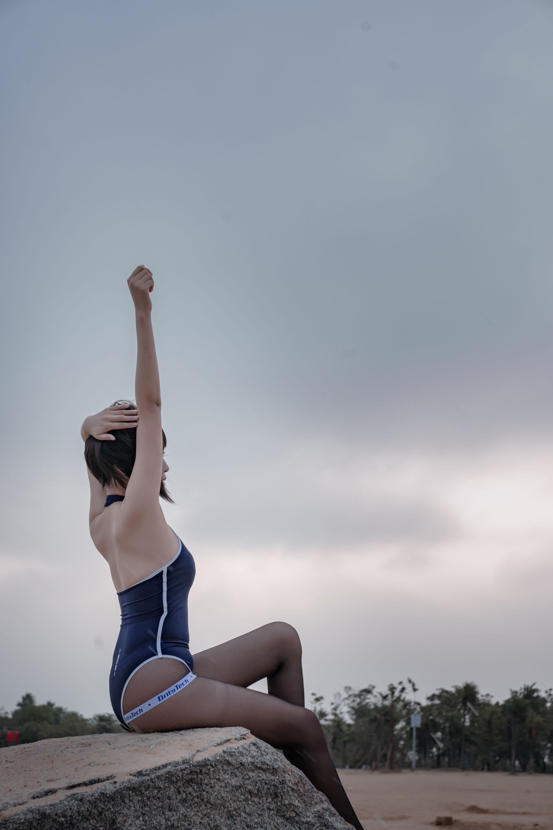 轩萧学姐 - 沙滩竞泳-图10