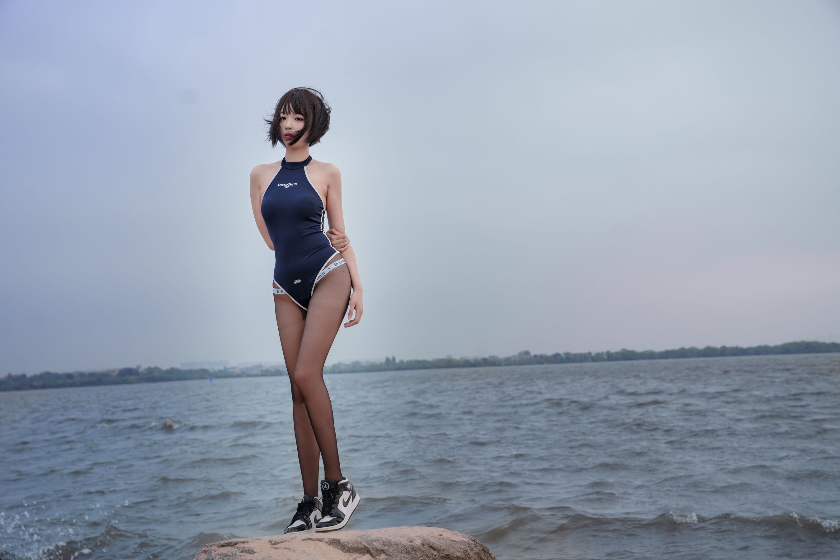 轩萧学姐 - 沙滩竞泳-图3