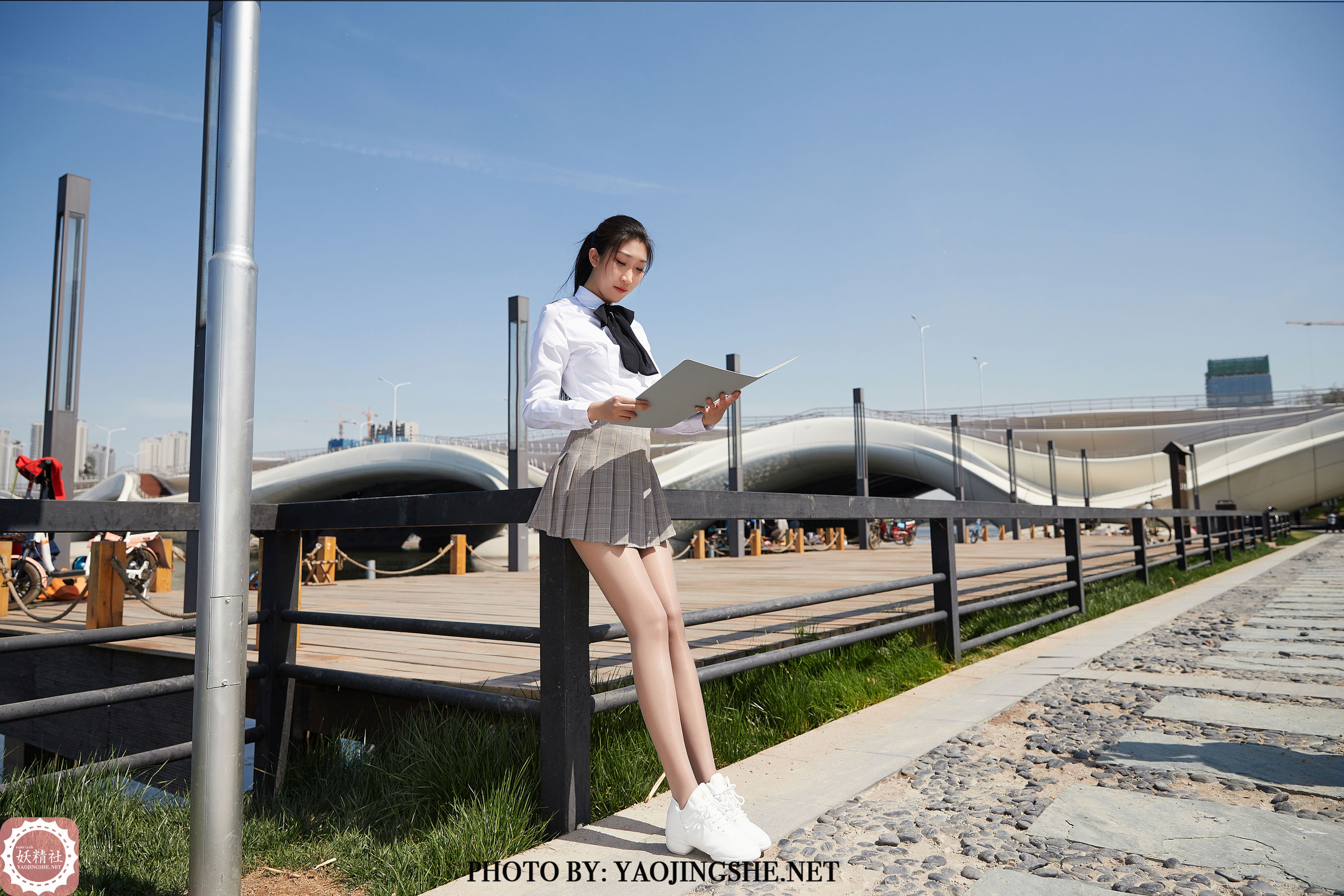 T2010 苏伟 河边学生装-图11