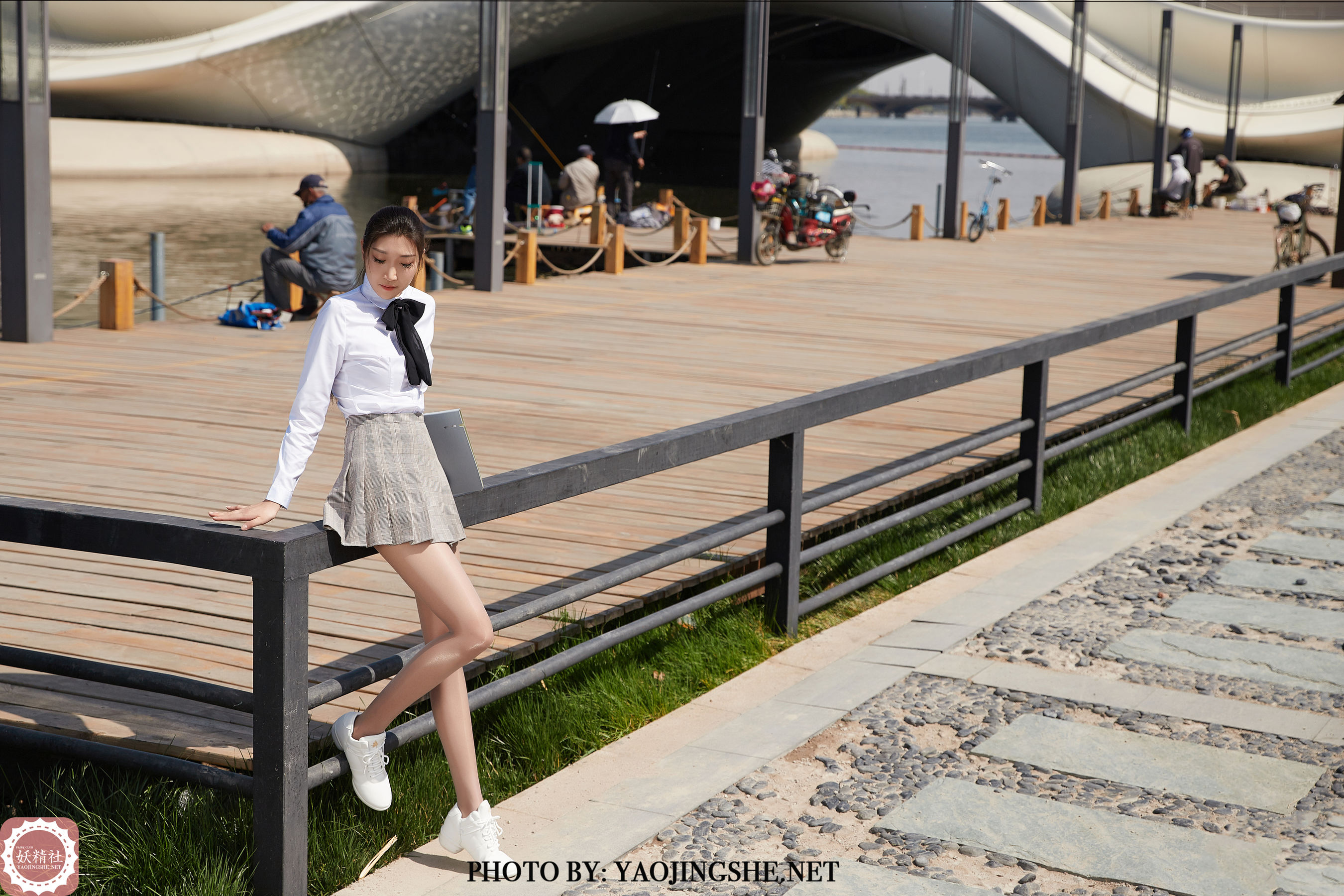 T2010 苏伟 河边学生装-图18