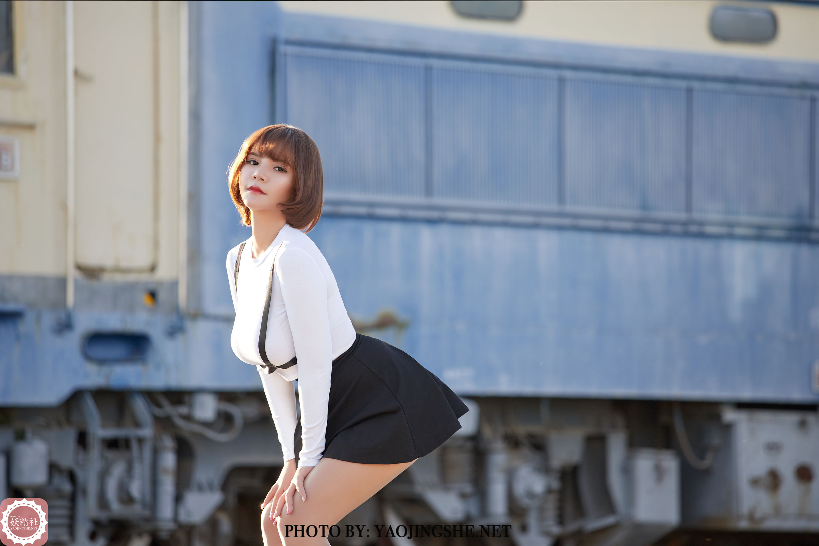 T2042 唐飞飞 逆光车站-图30