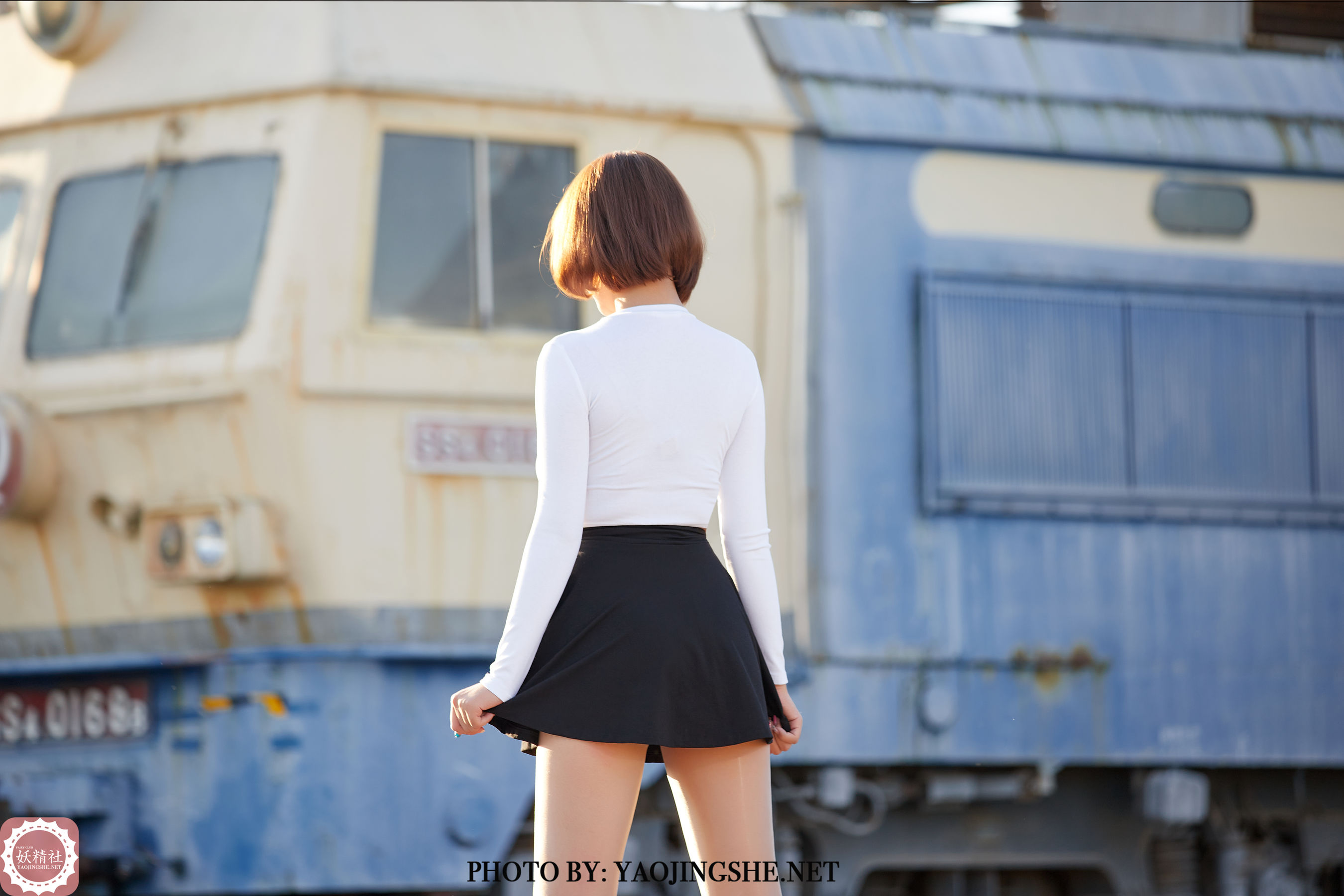 T2042 唐飞飞 逆光车站-图36