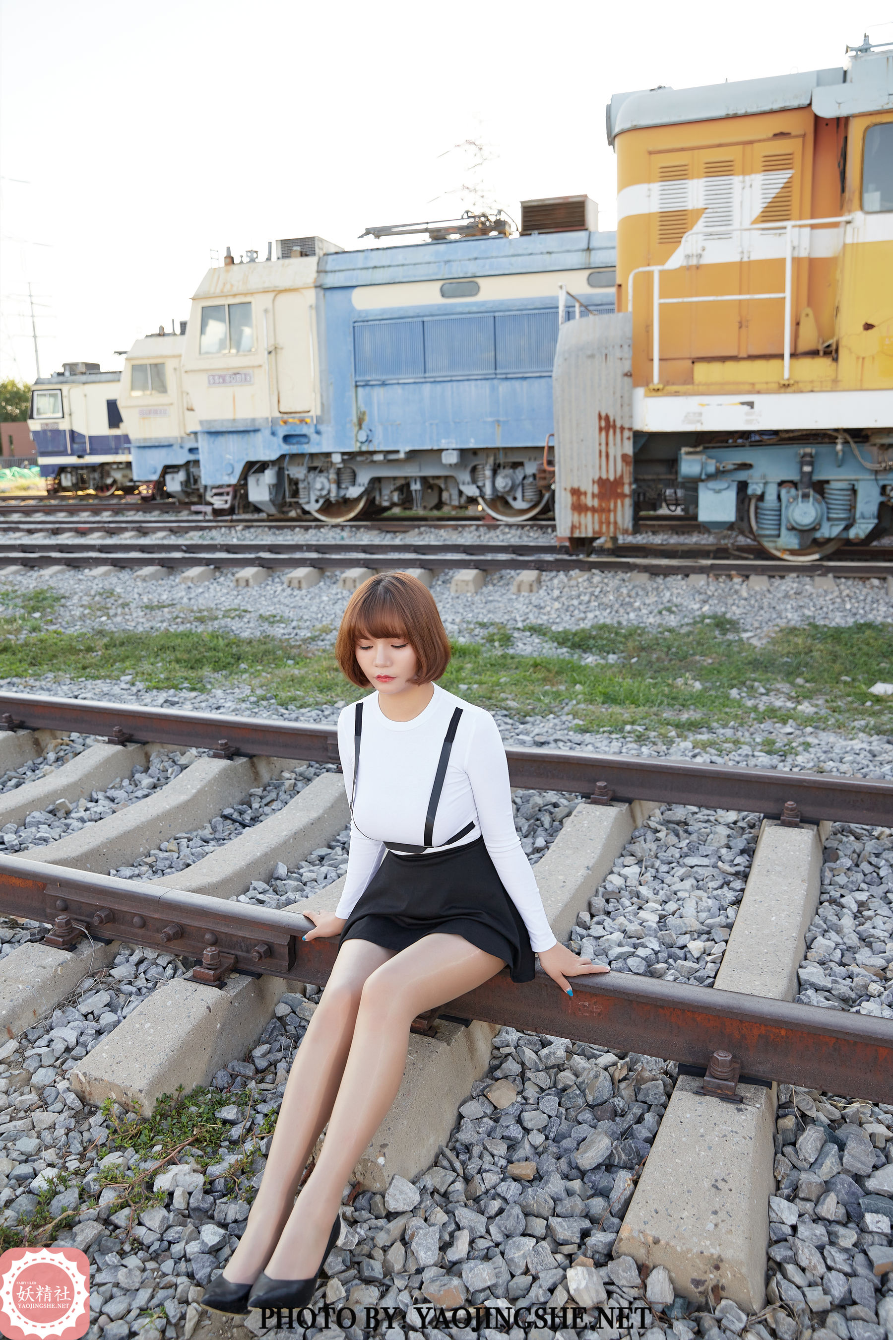 T2042 唐飞飞 逆光车站-图47