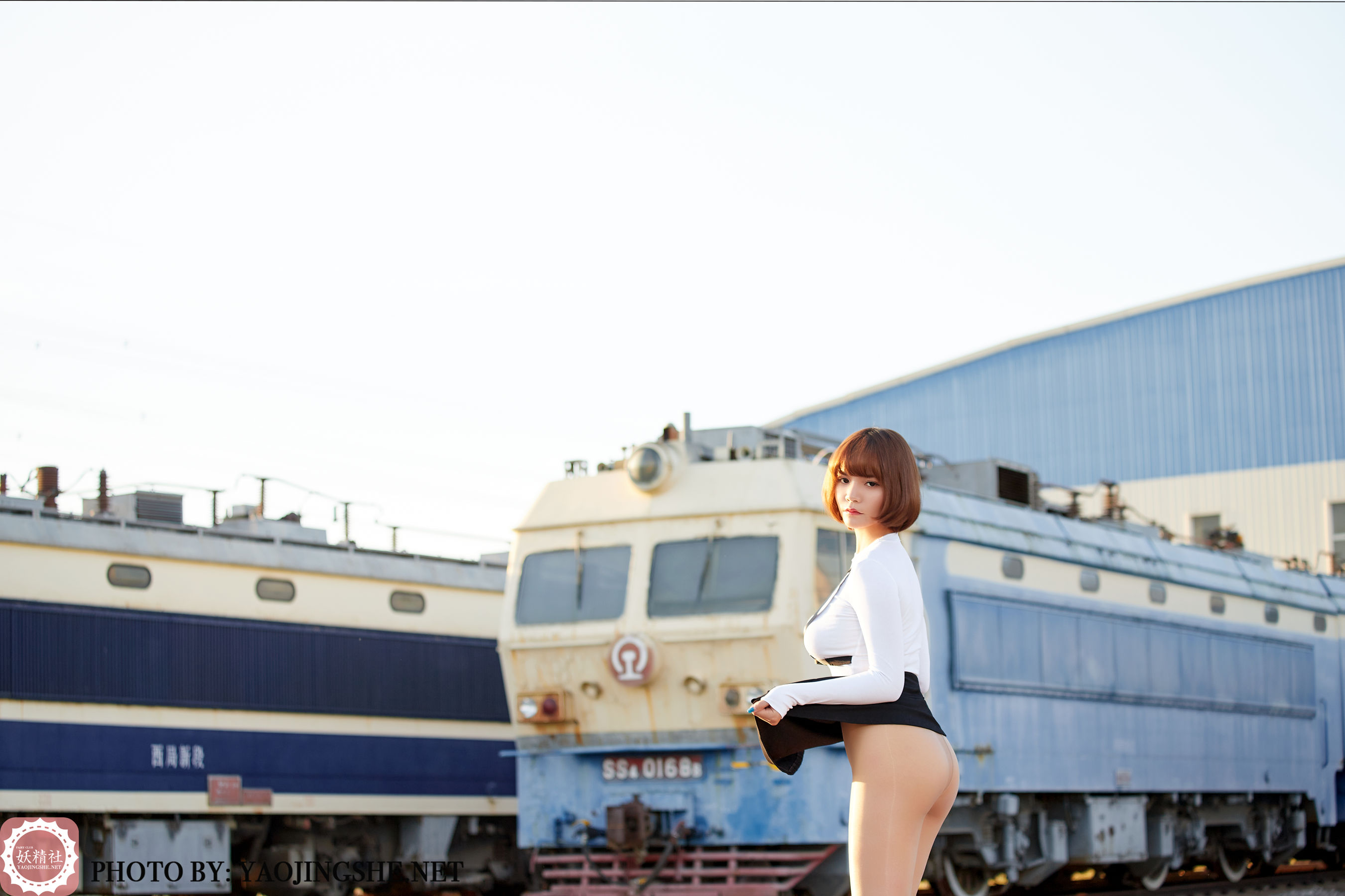 T2042 唐飞飞 逆光车站-图55