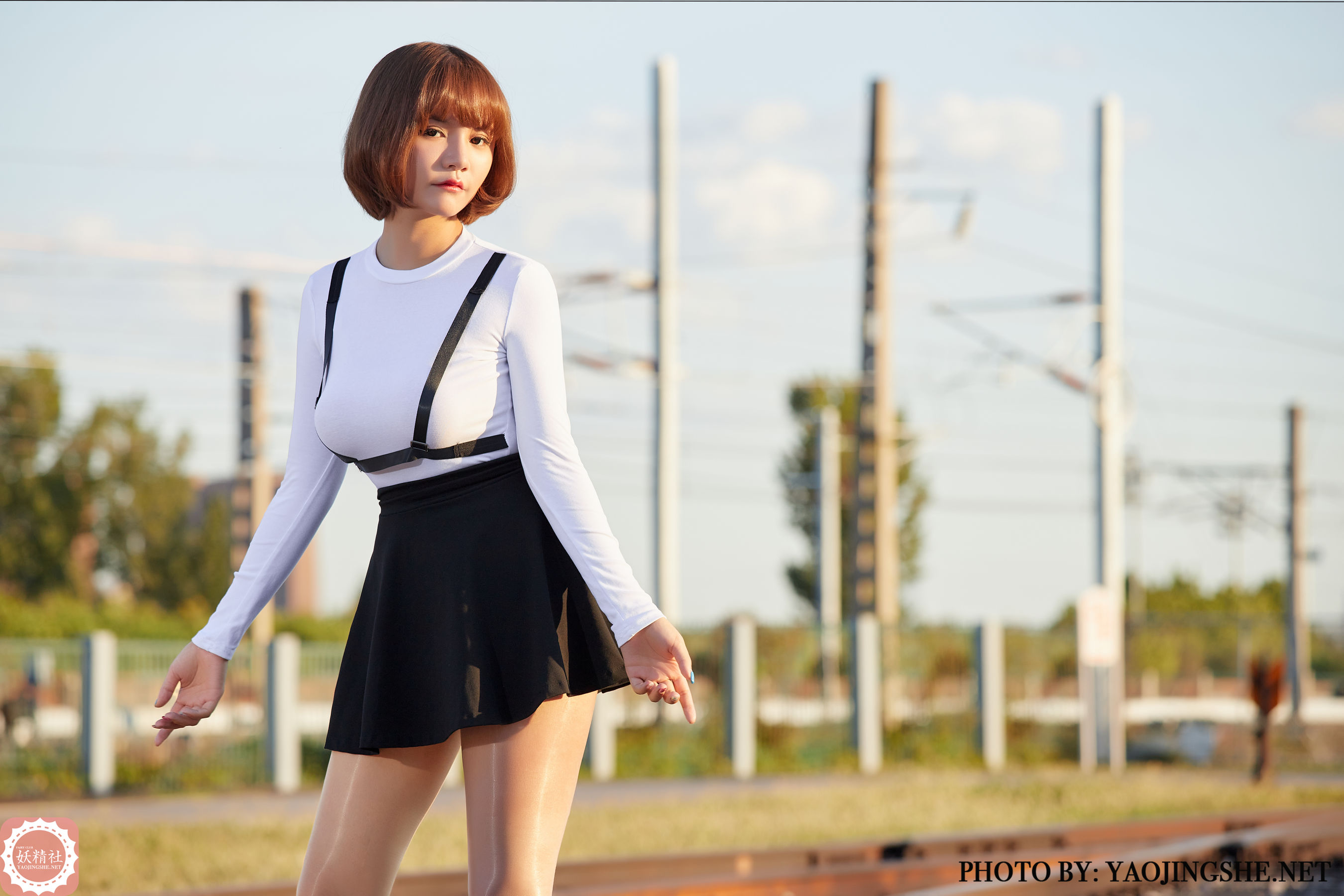 T2042 唐飞飞 逆光车站-图61