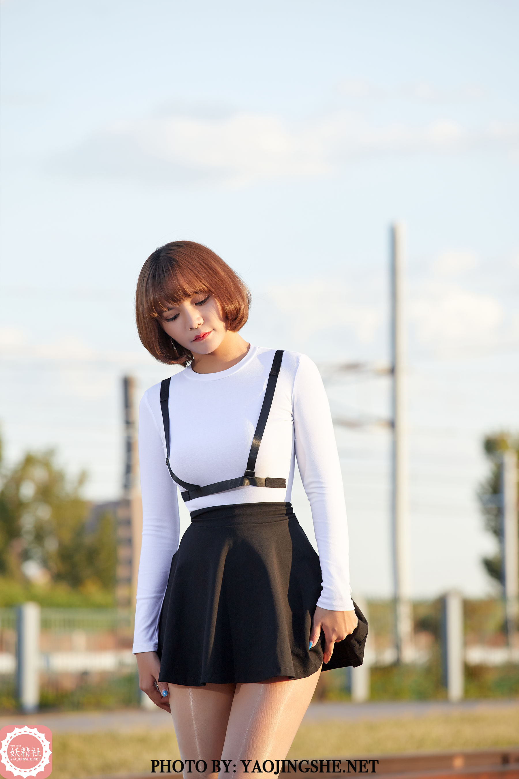 T2042 唐飞飞 逆光车站-图64