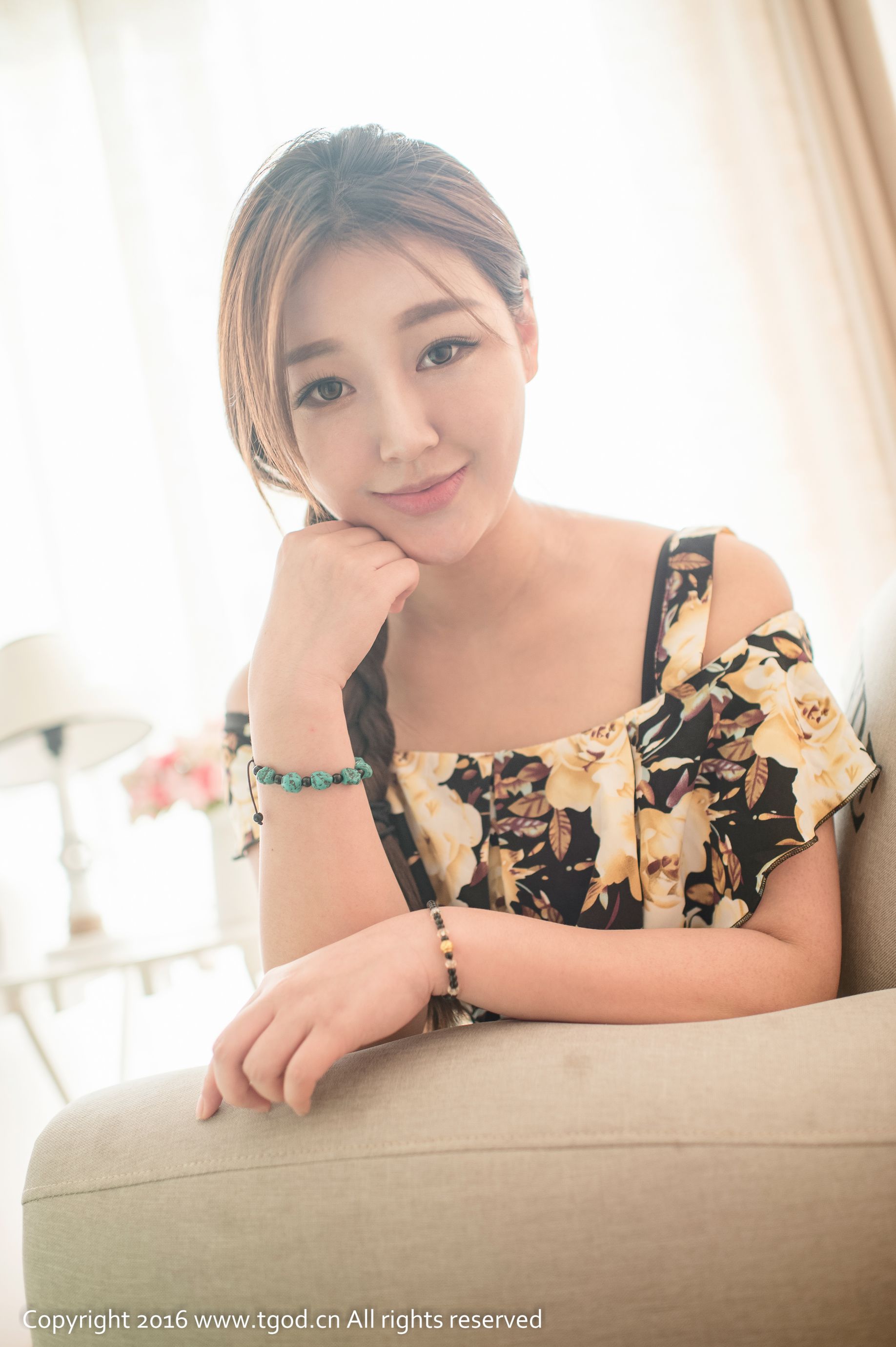 小蝴蝶《治愈系少女 丰胸翘臀》-图25