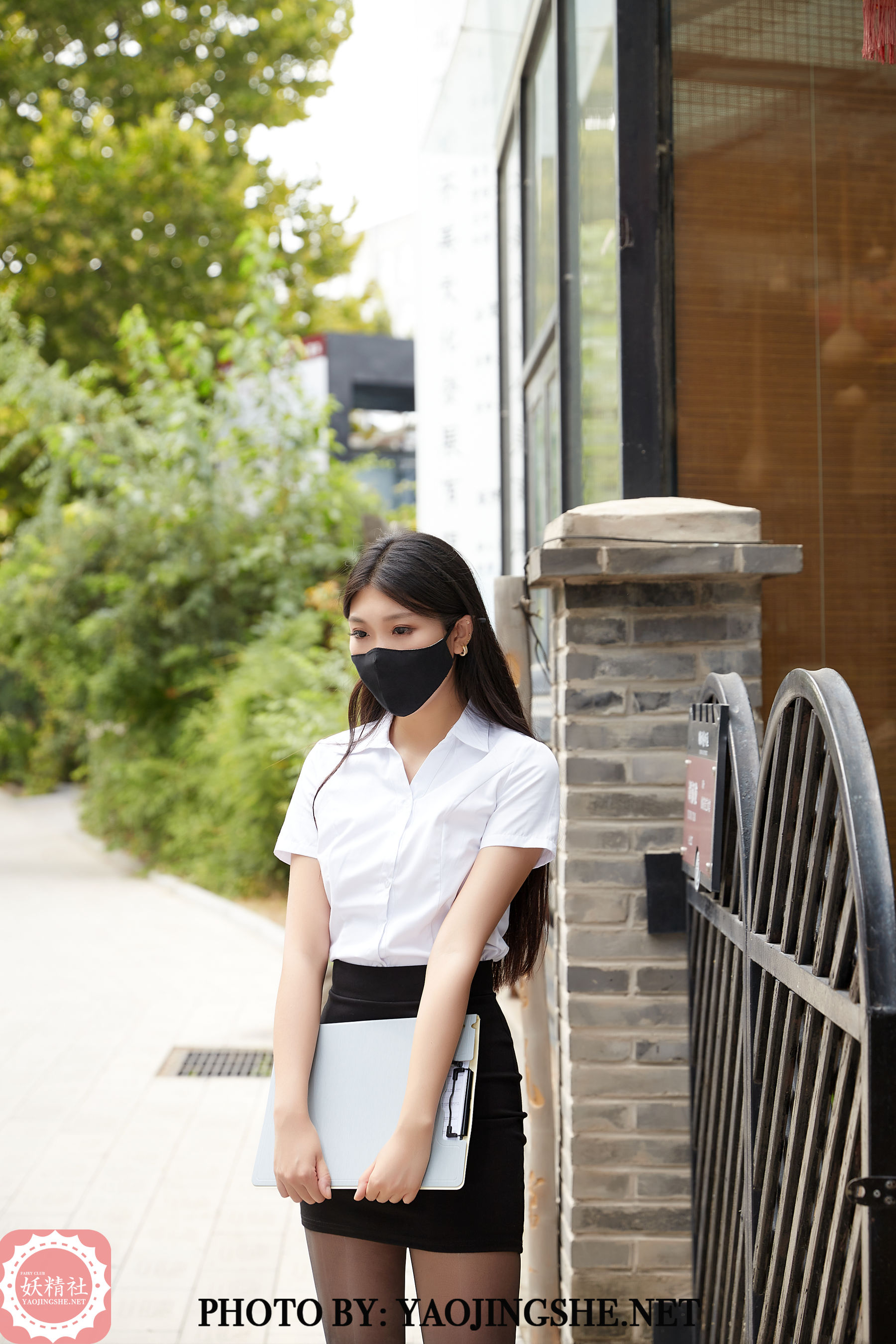 T2117 苏伟 初夏将至-图0