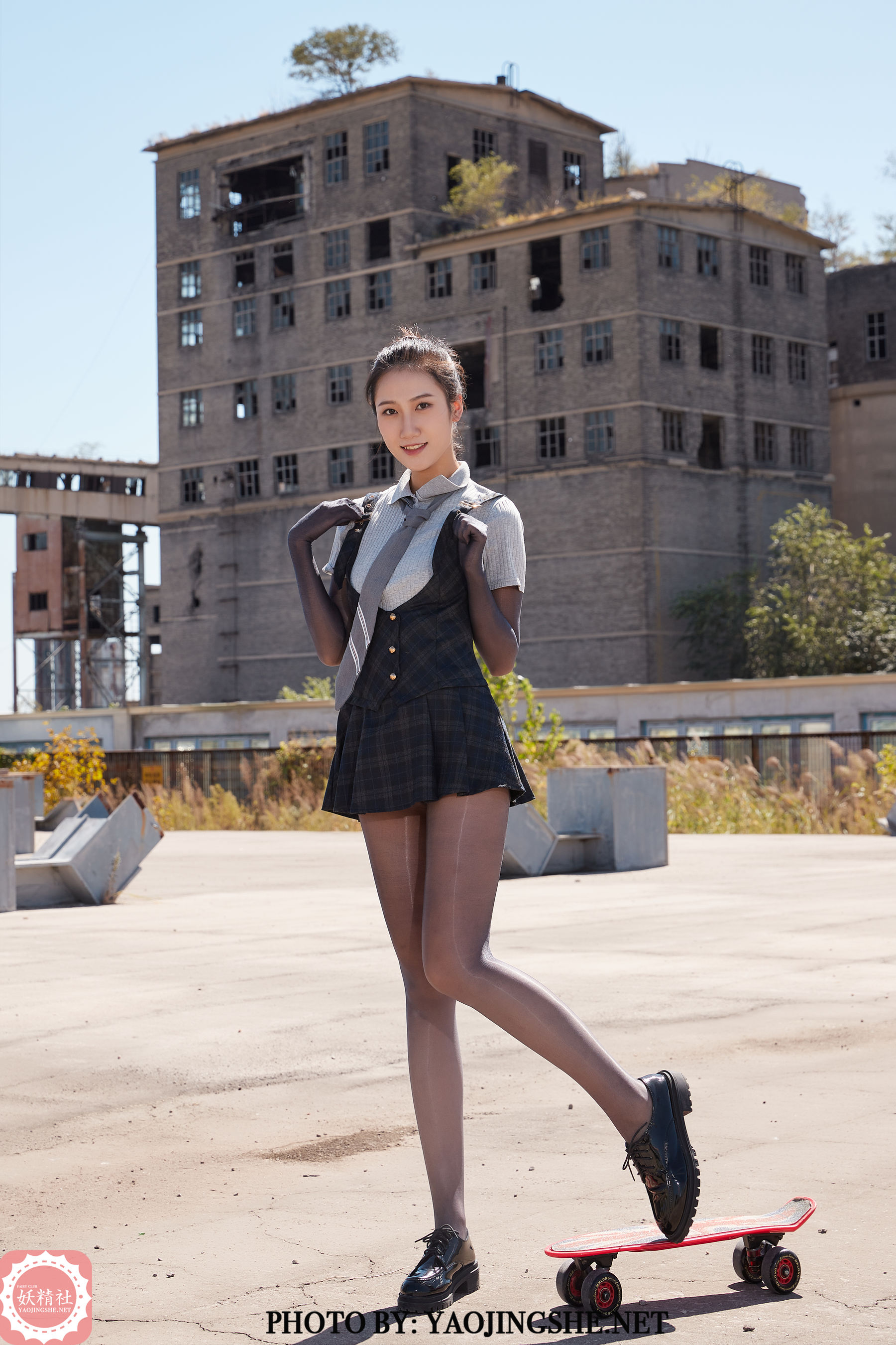 T2118 苏伟 初夏将至-图0