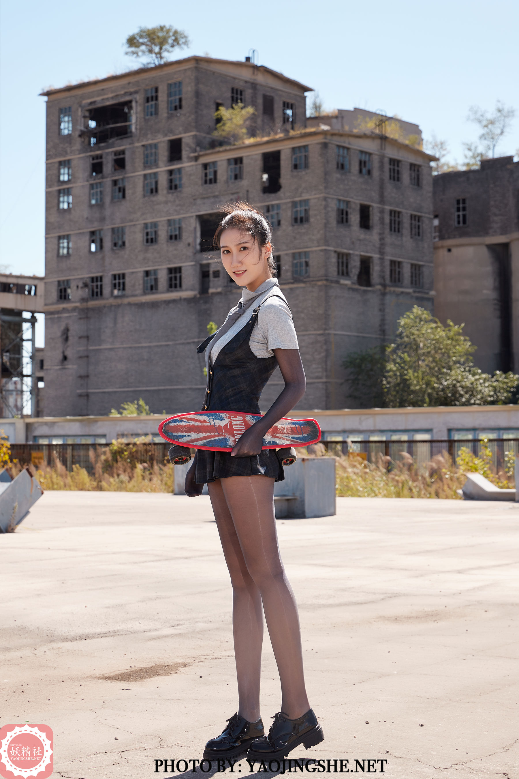 T2118 苏伟 初夏将至-图1