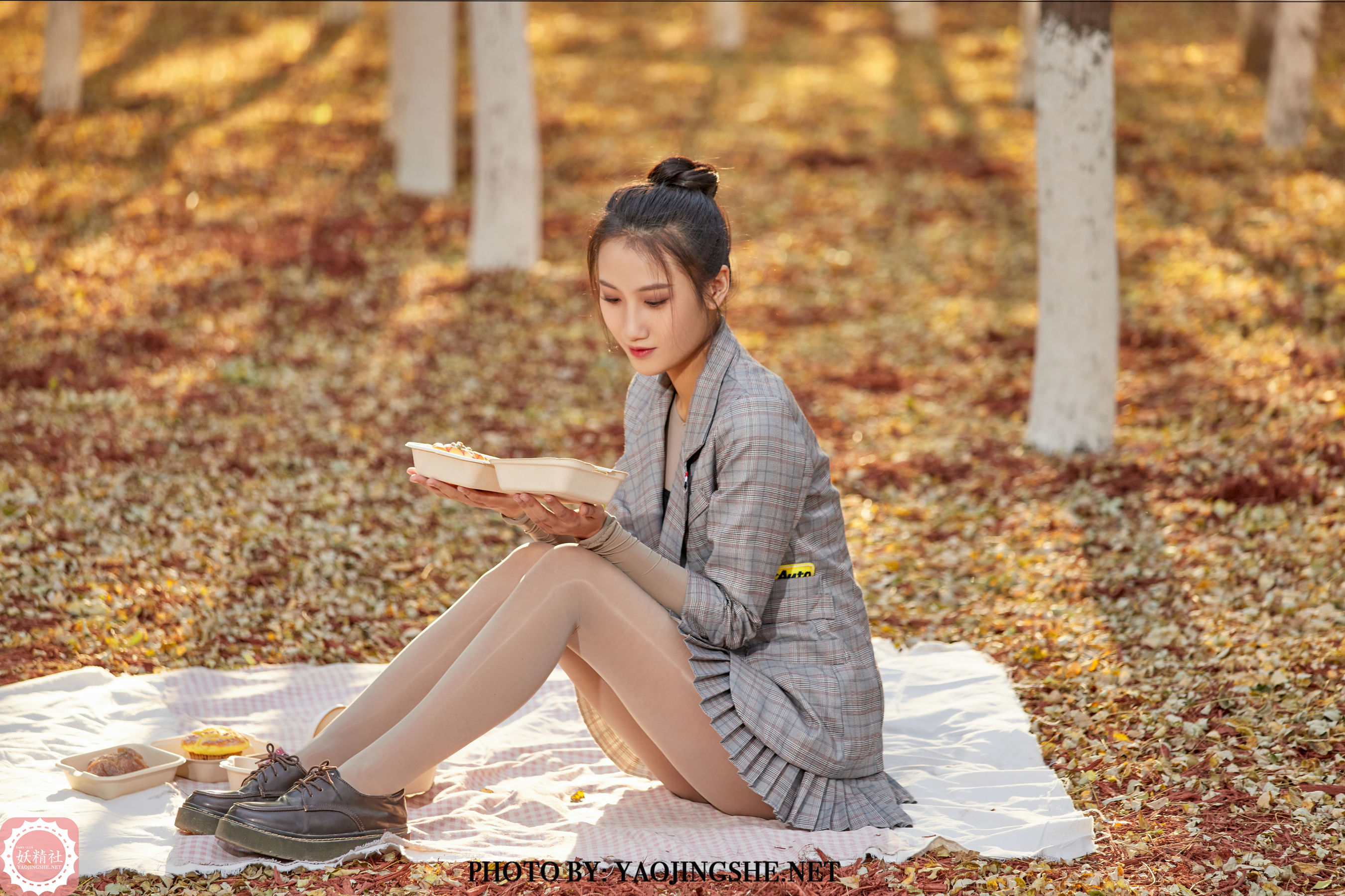 T2133 思文 深秋-图1