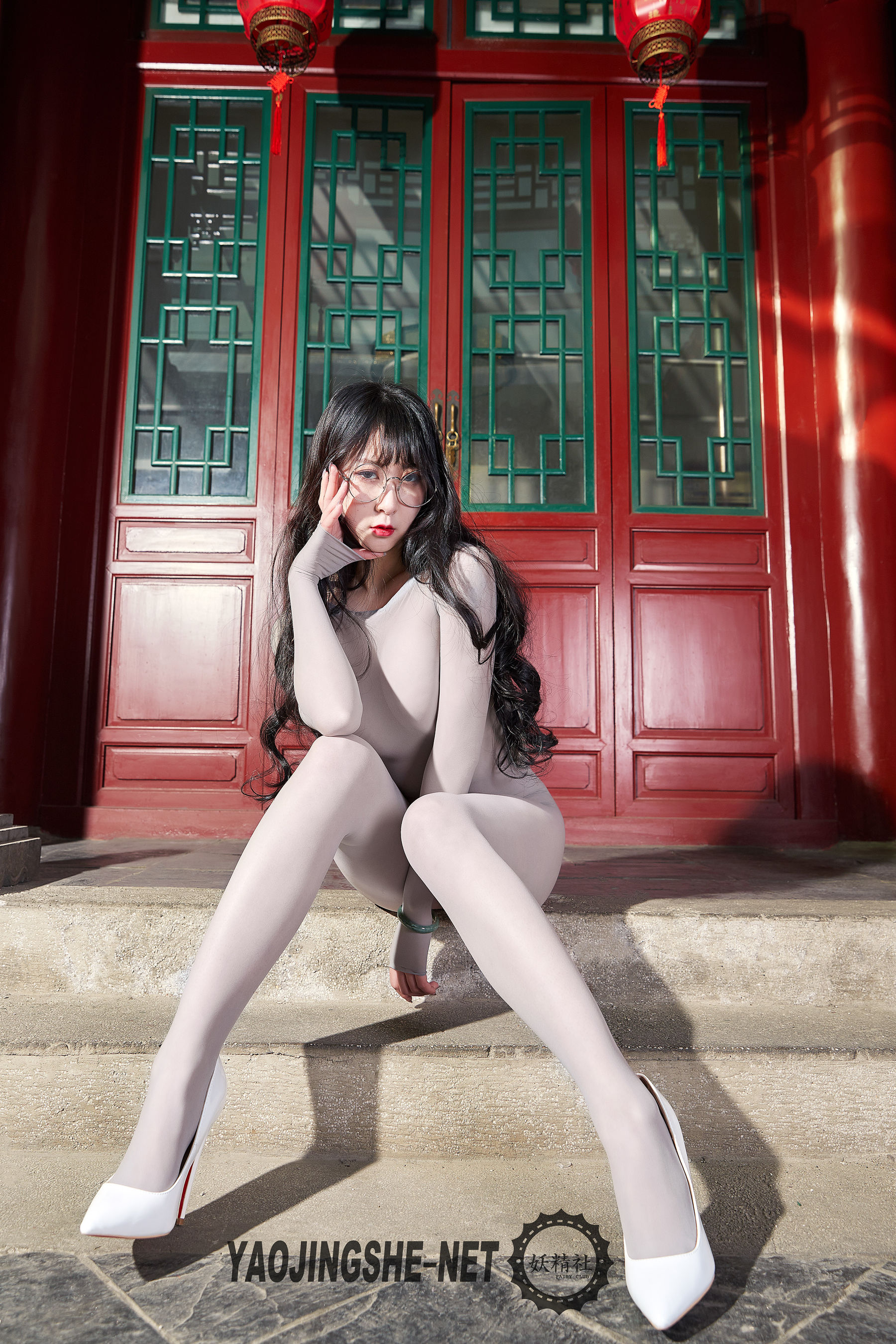 V1905 焦艺 禁锢在屋檐下-图28