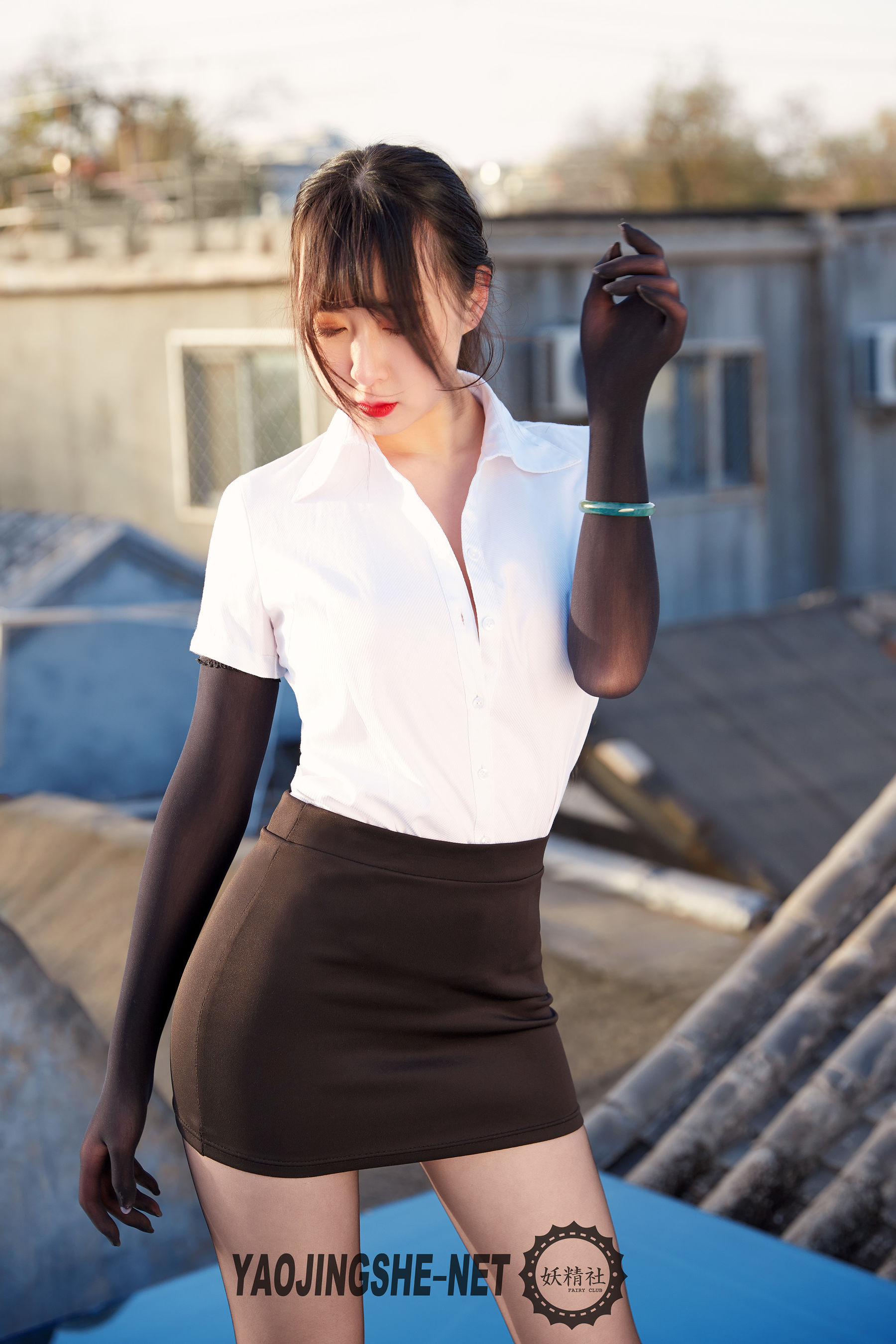 V1905 焦艺 禁锢在屋檐下-图43