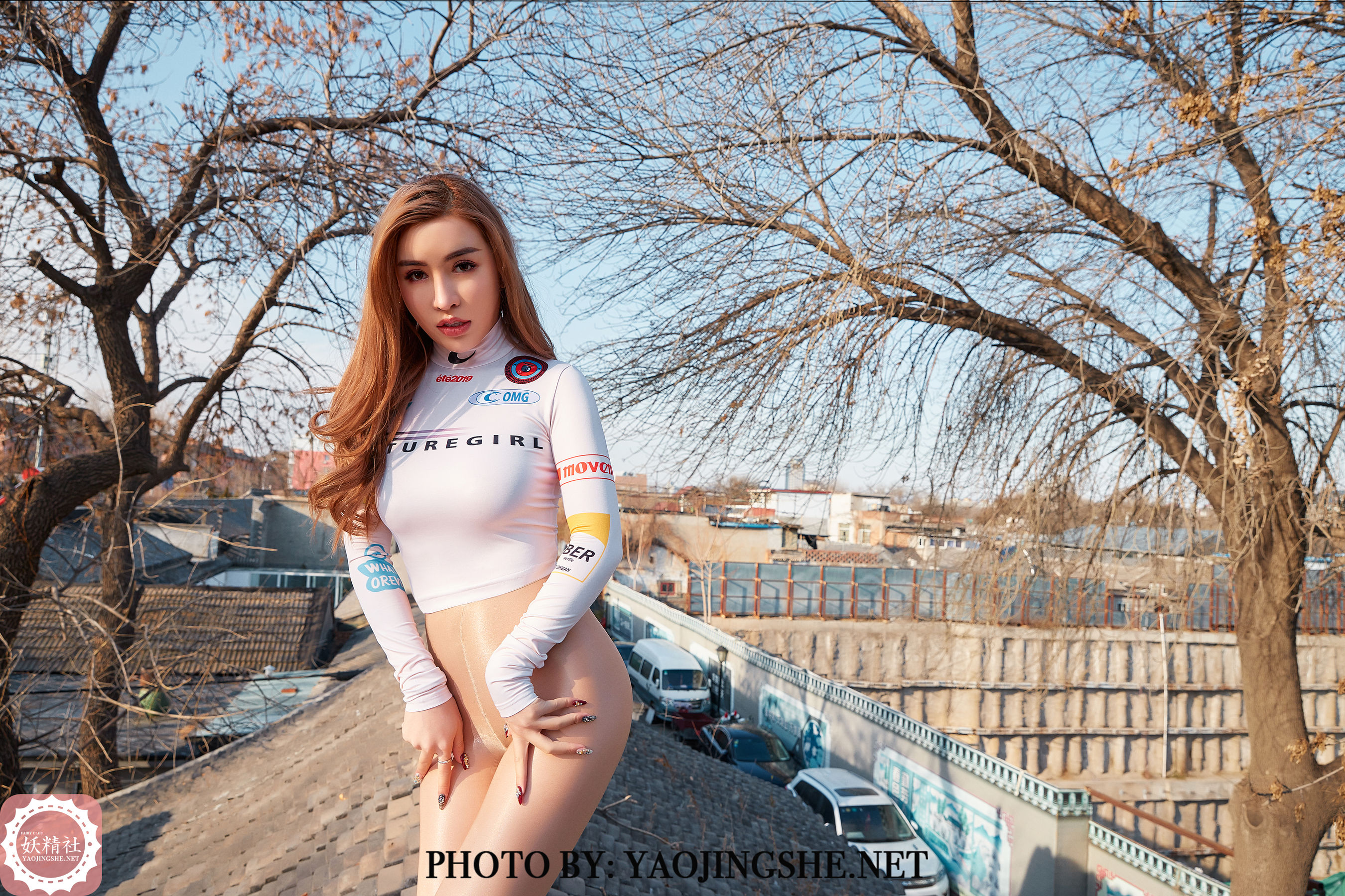 V2006 萱萱 屋顶的大长腿-图48