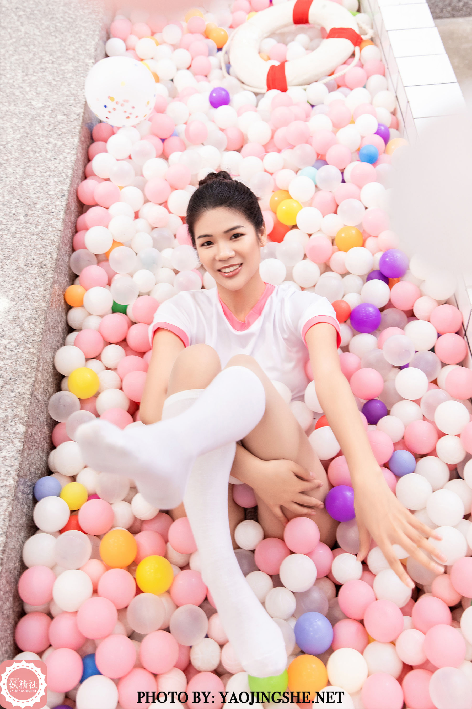 V2007 珍珍 彩球浴室-图19