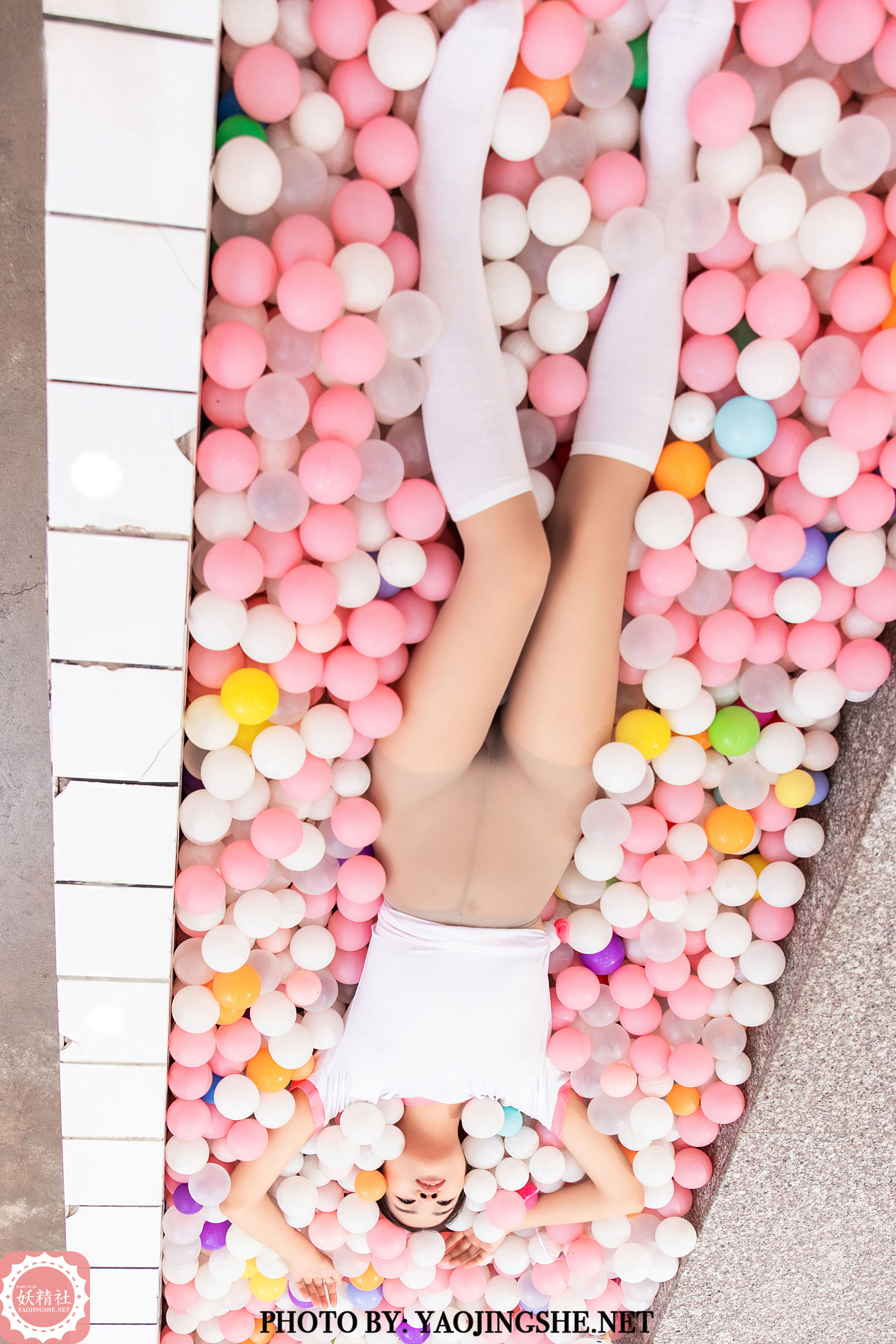 V2007 珍珍 彩球浴室-图23