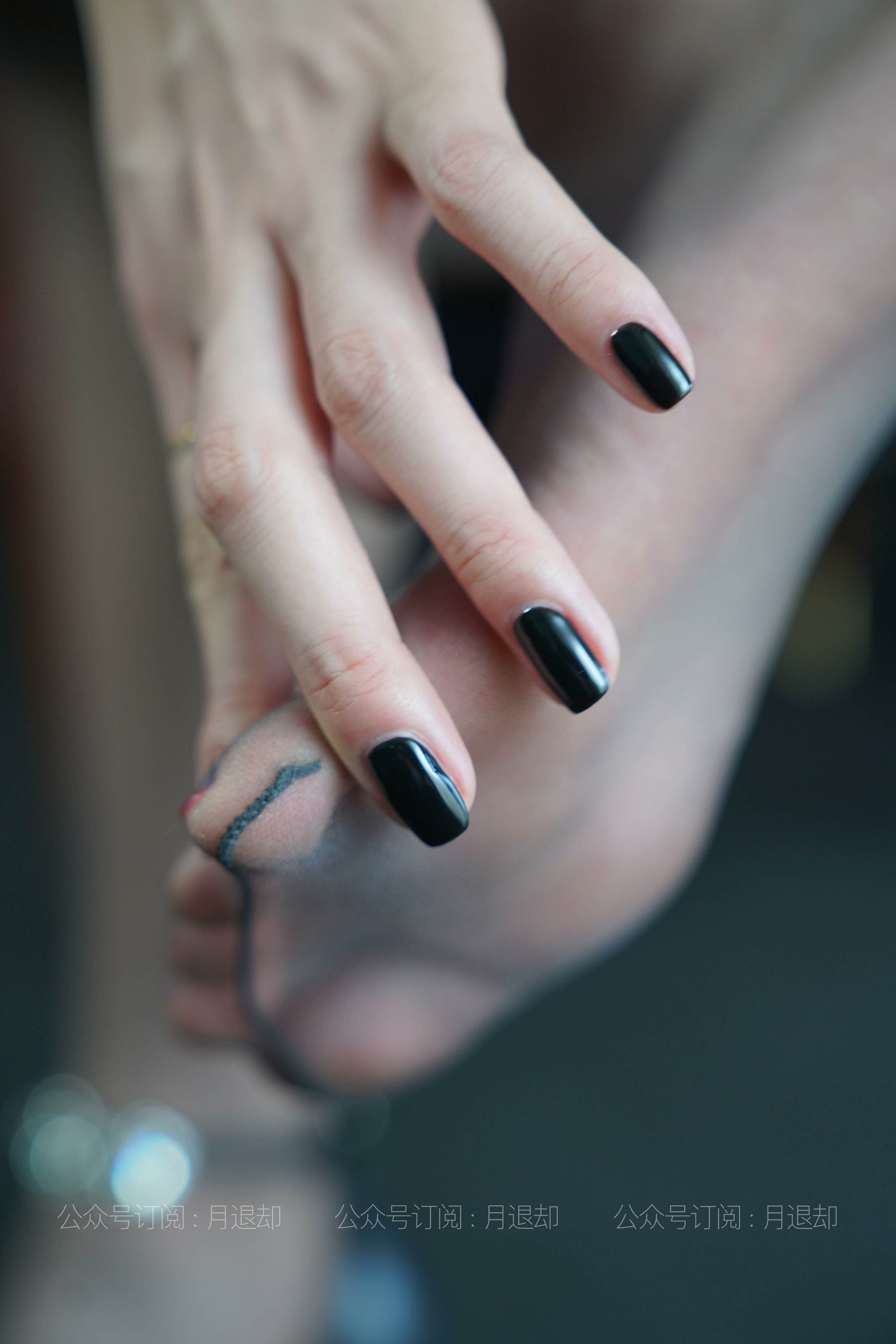 025 羽西 工作偷懒的秘书-图28