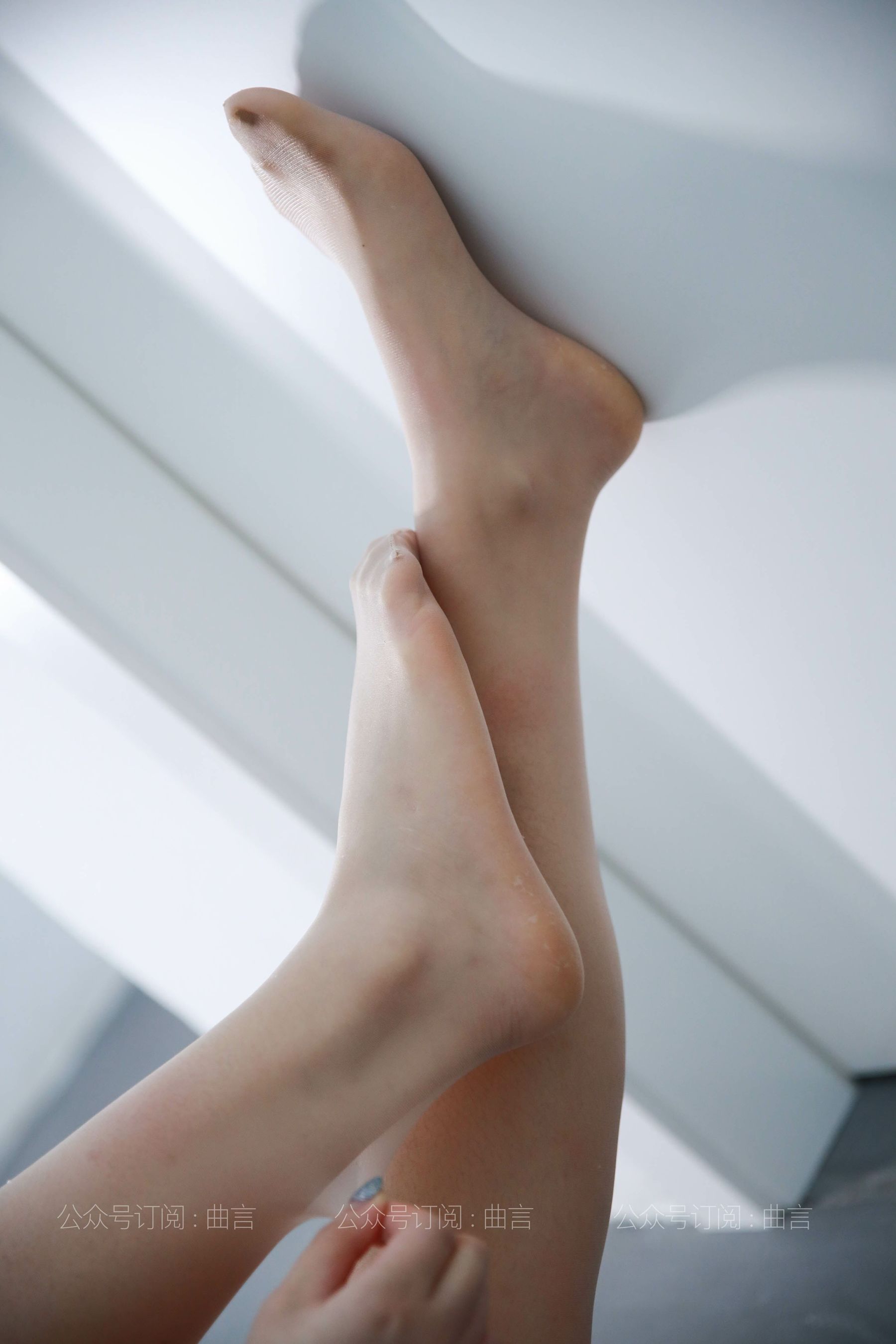 031 糖糖 在楼道休息放松-图35