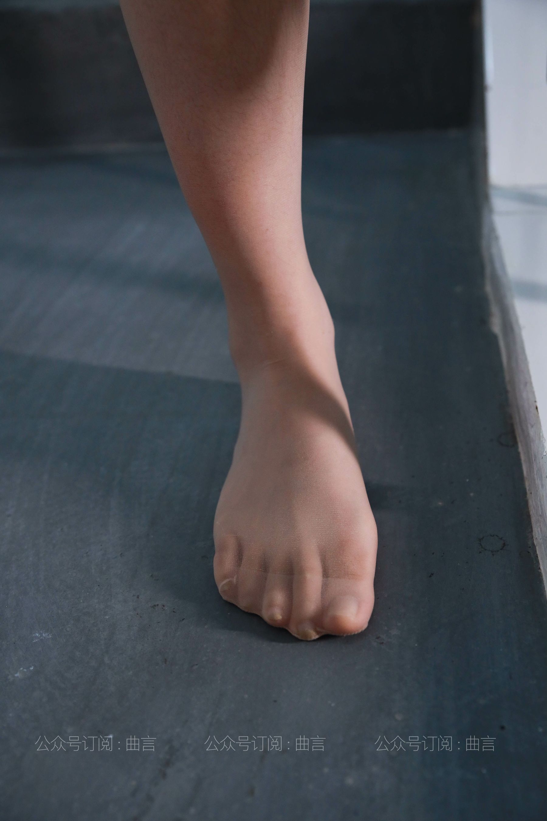 031 糖糖 在楼道休息放松-图39